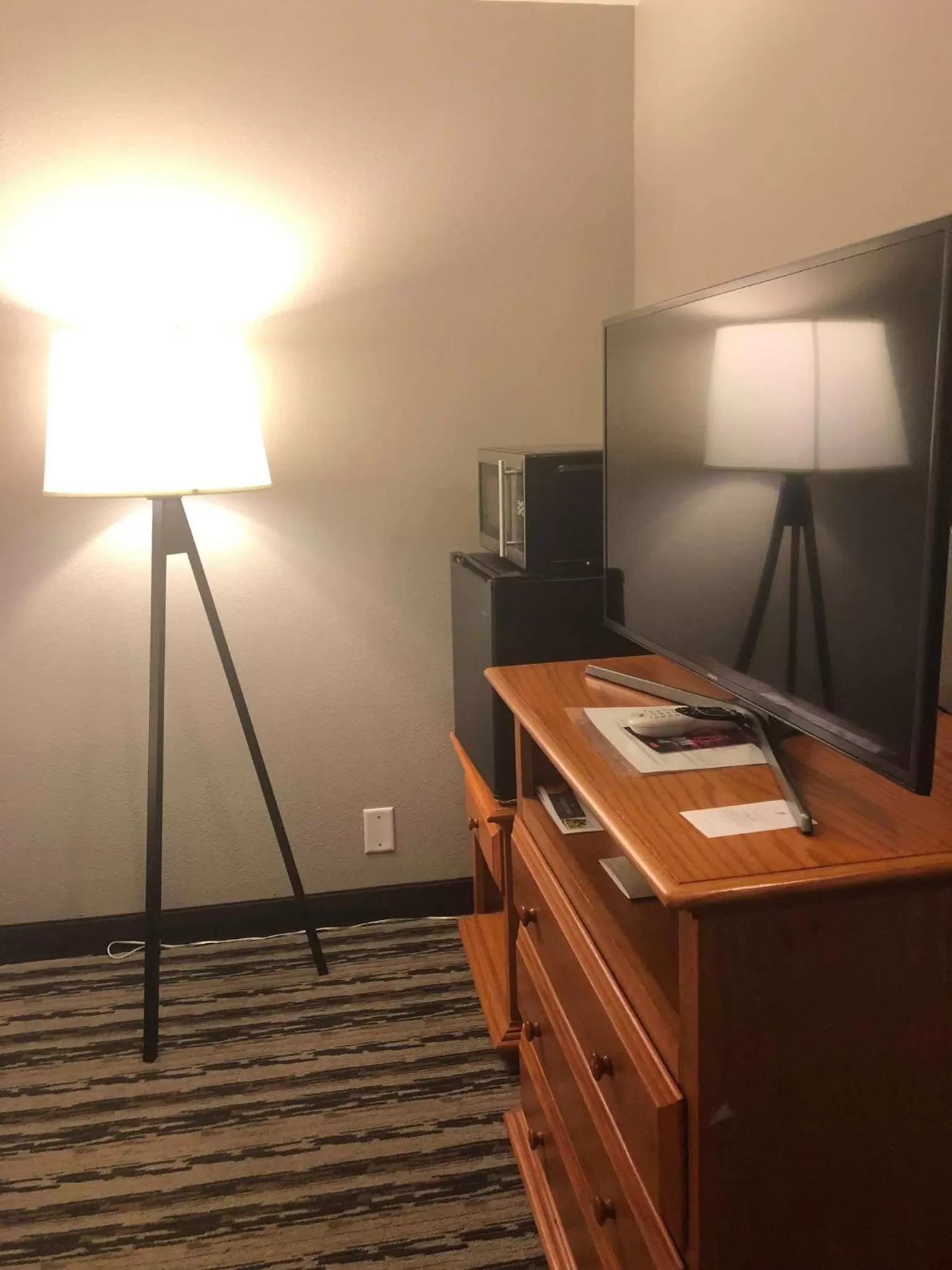 Country Inn & Suites by Radisson, Nashville Airport East, TN