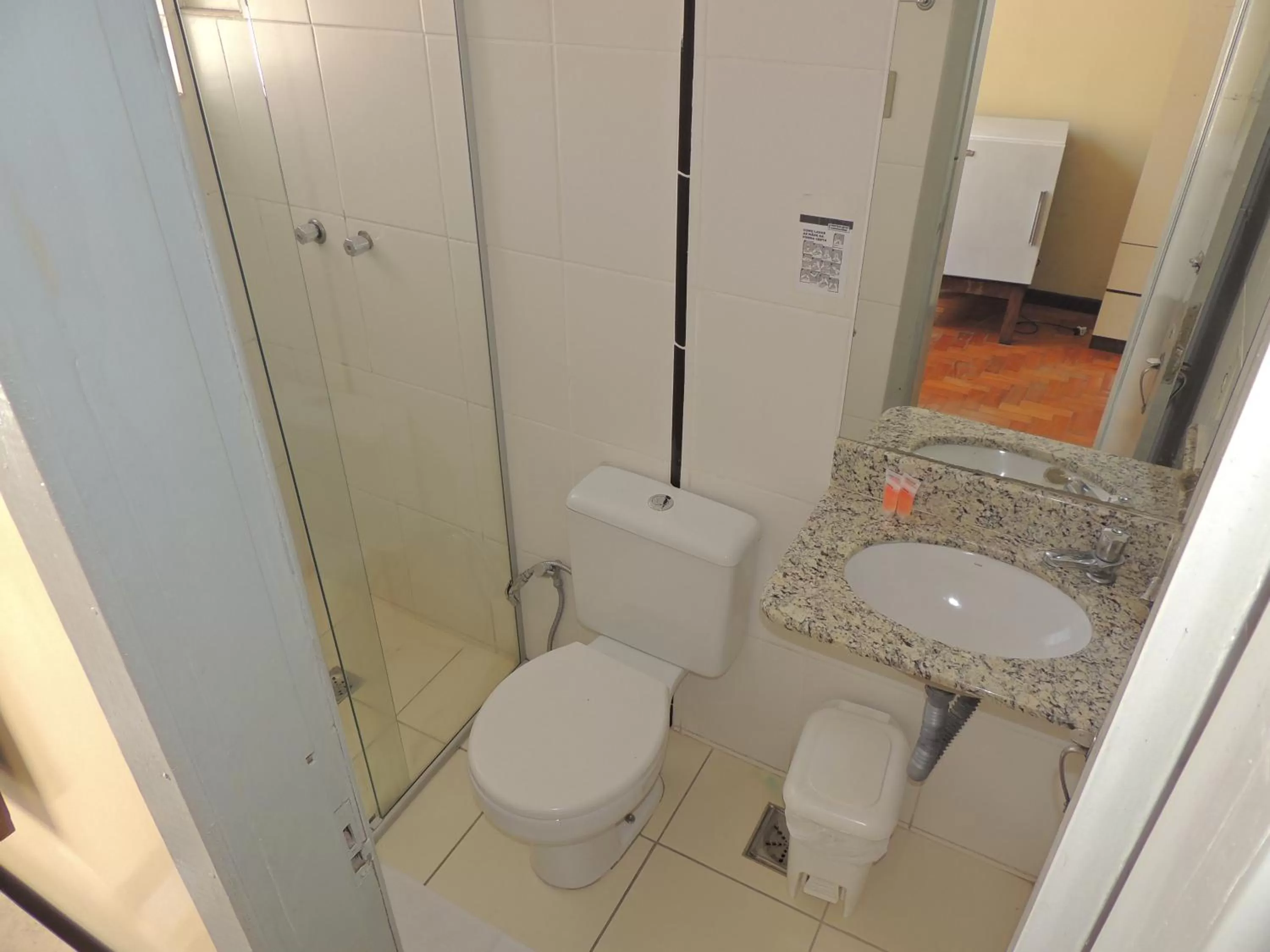 Bathroom in Hotel Esplanada Belo Horizonte - Proximo a Estacao de Trem