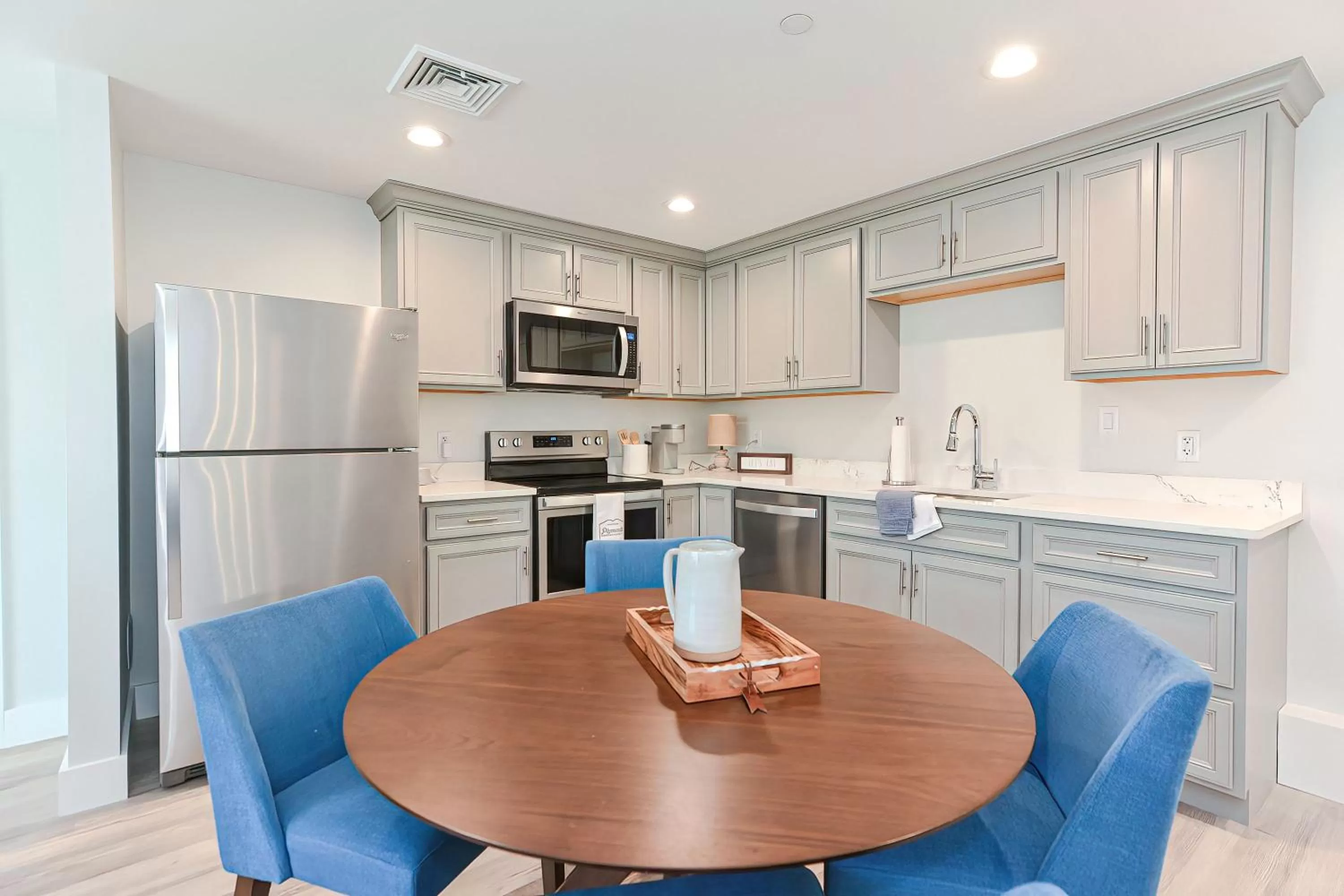 Harbourtown Suites on Plymouth Harbor