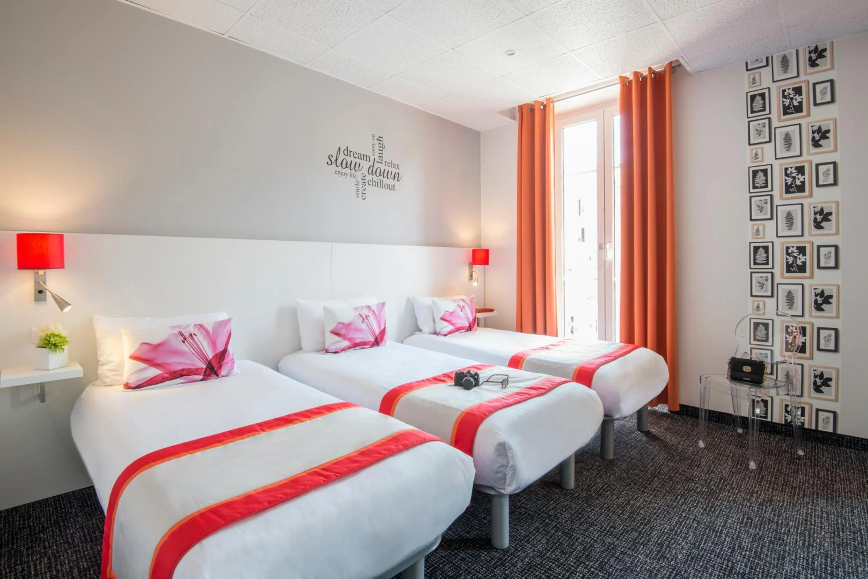 Bedroom, Bed in Hôtel Amaryllis