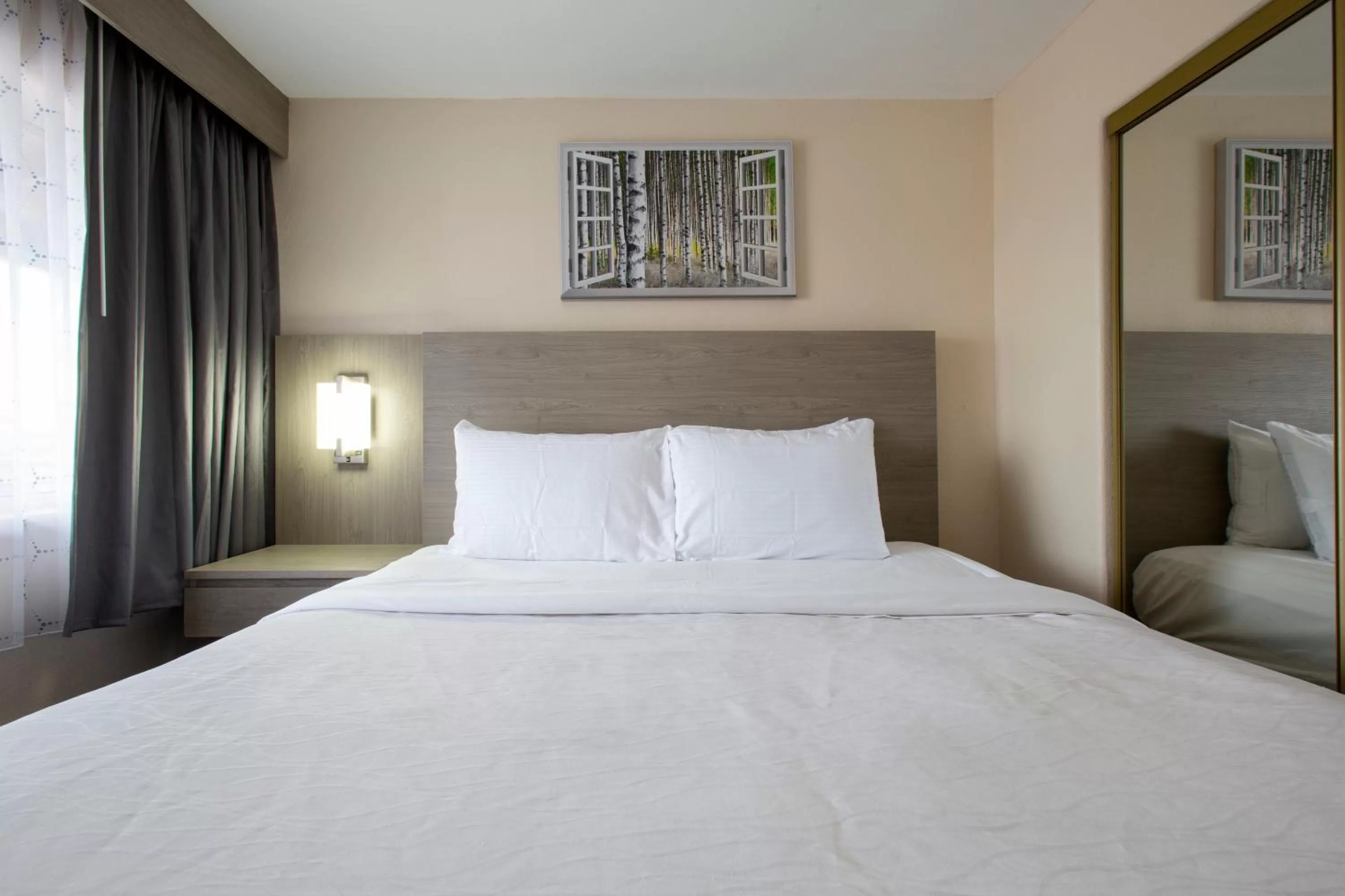 Bedroom, Bed in Hotel Aspen Flagstaff/ Grand Canyon InnSuites