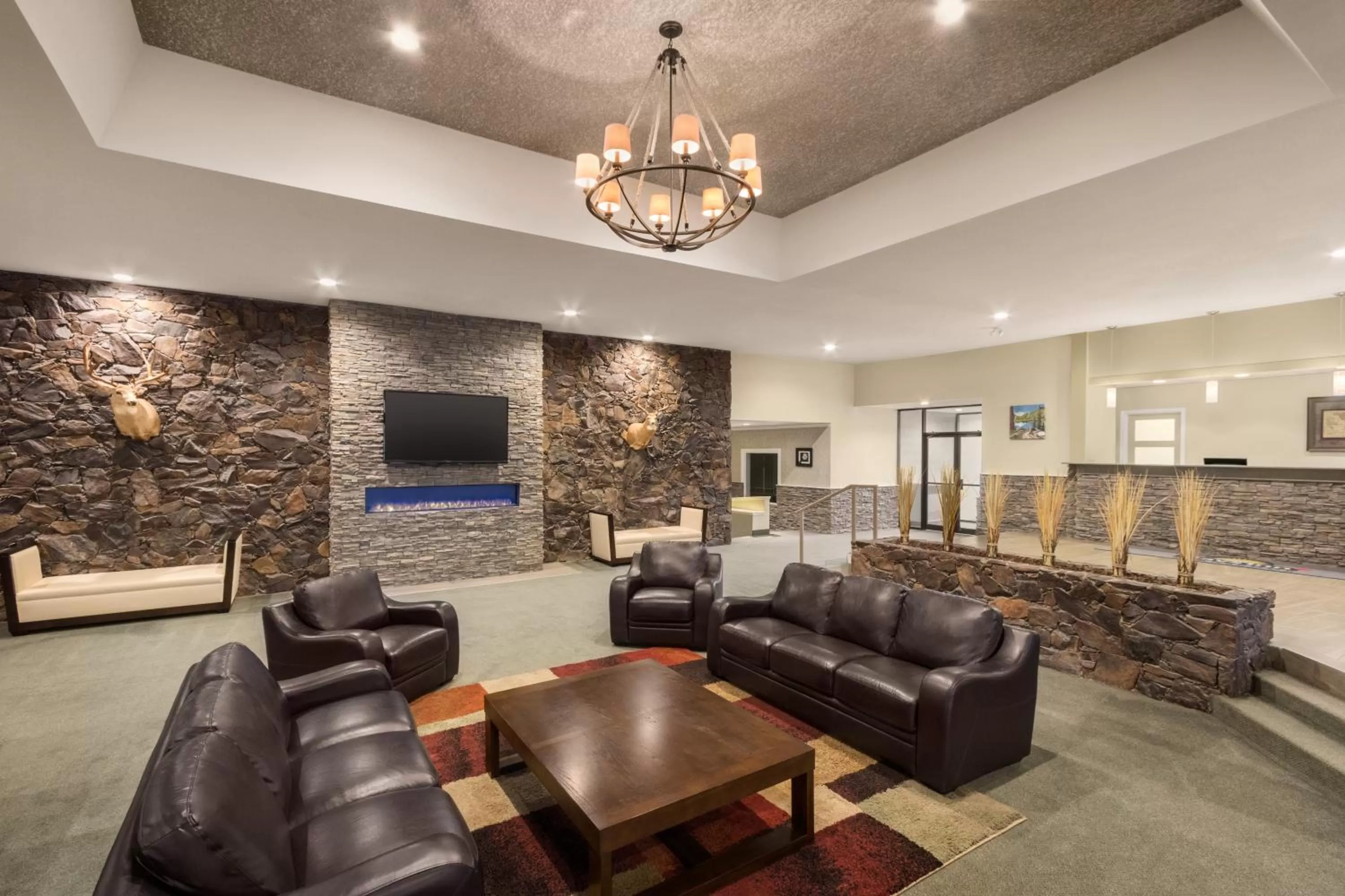 Lobby or reception in Days Inn by Wyndham Cranbrook Conference Centre