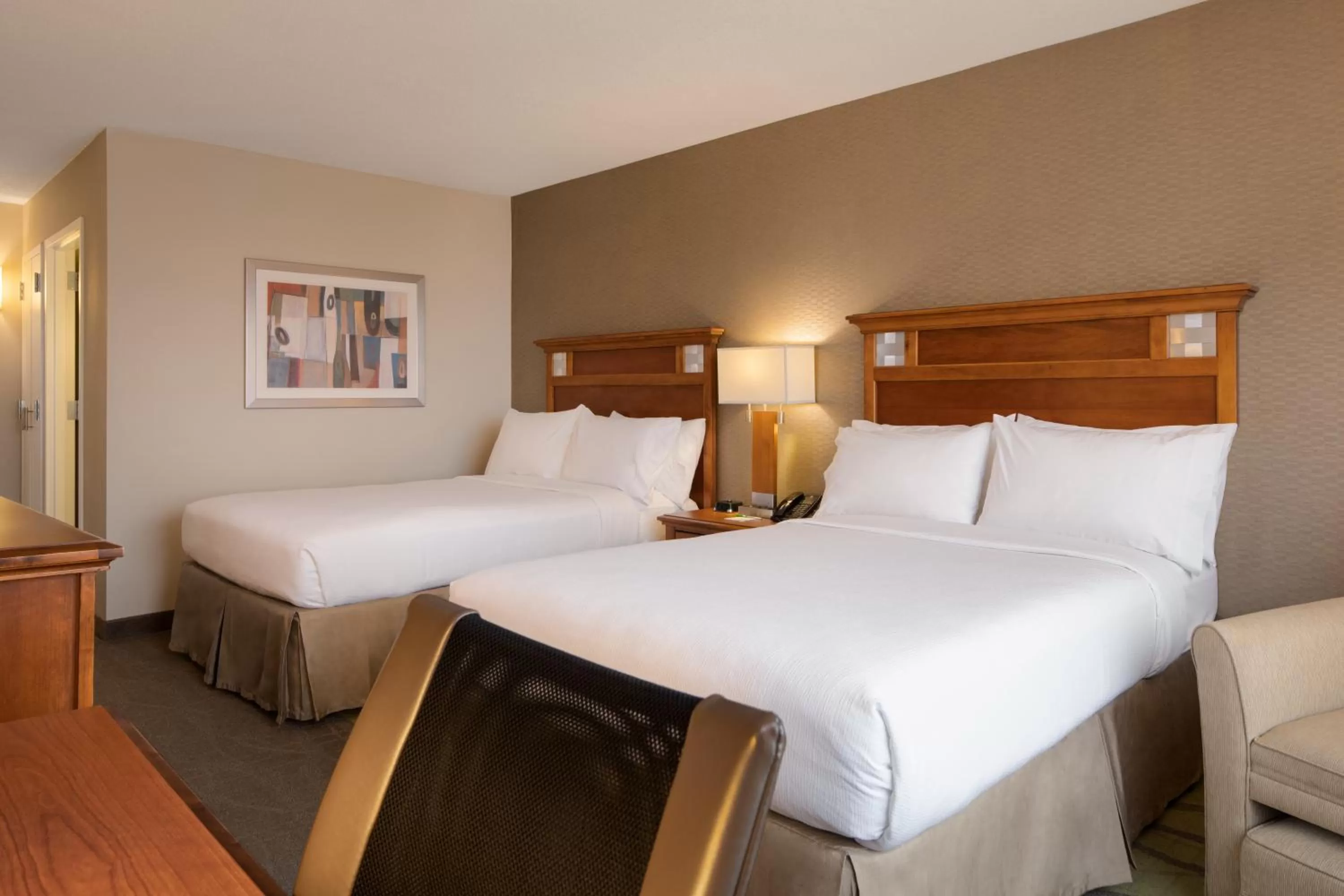 Deluxe King Room - Hearing Accessible/Non-Smoking  in Holiday Inn Columbia East-Jessup by IHG
