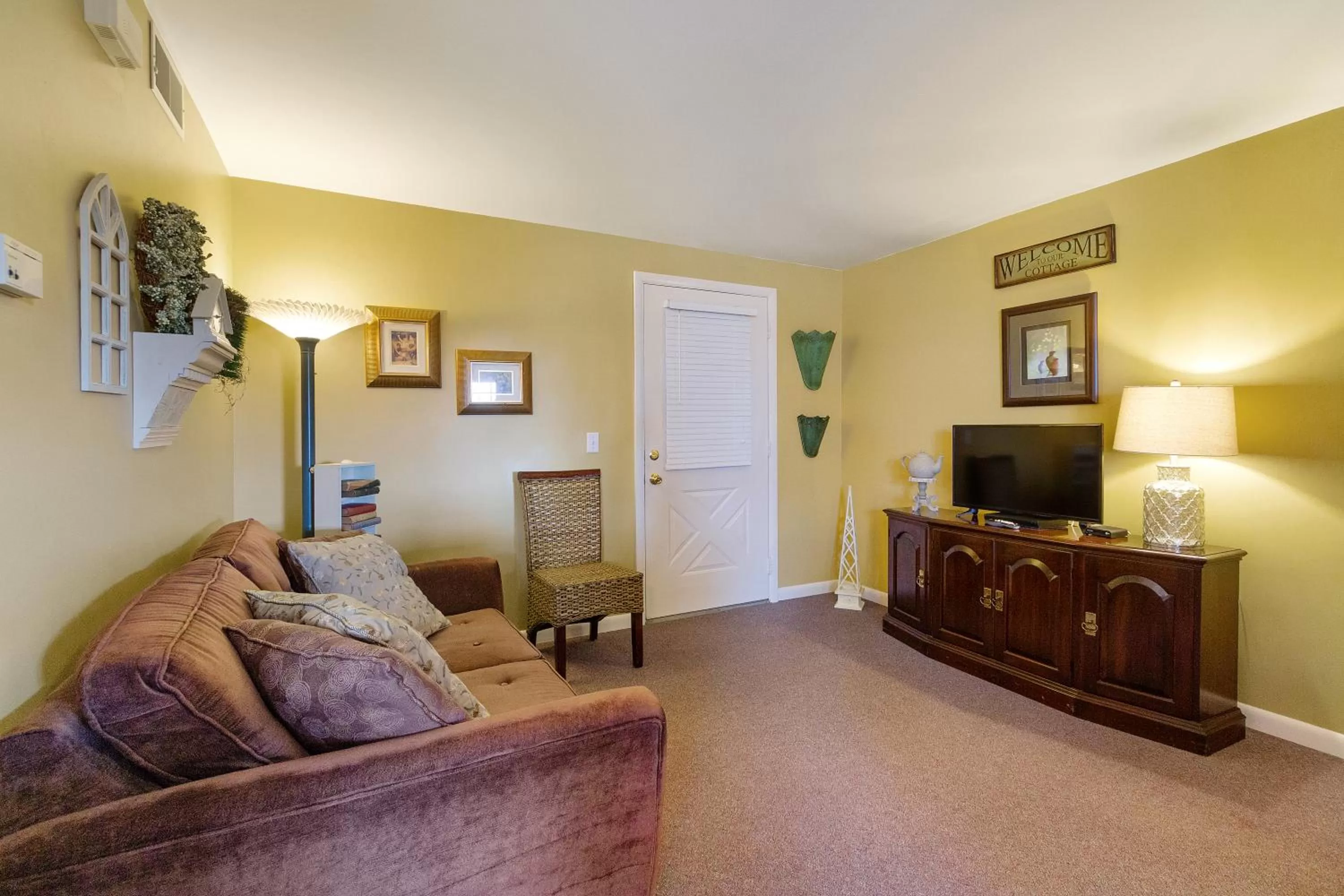 Other in After Eight Bed and Breakfast