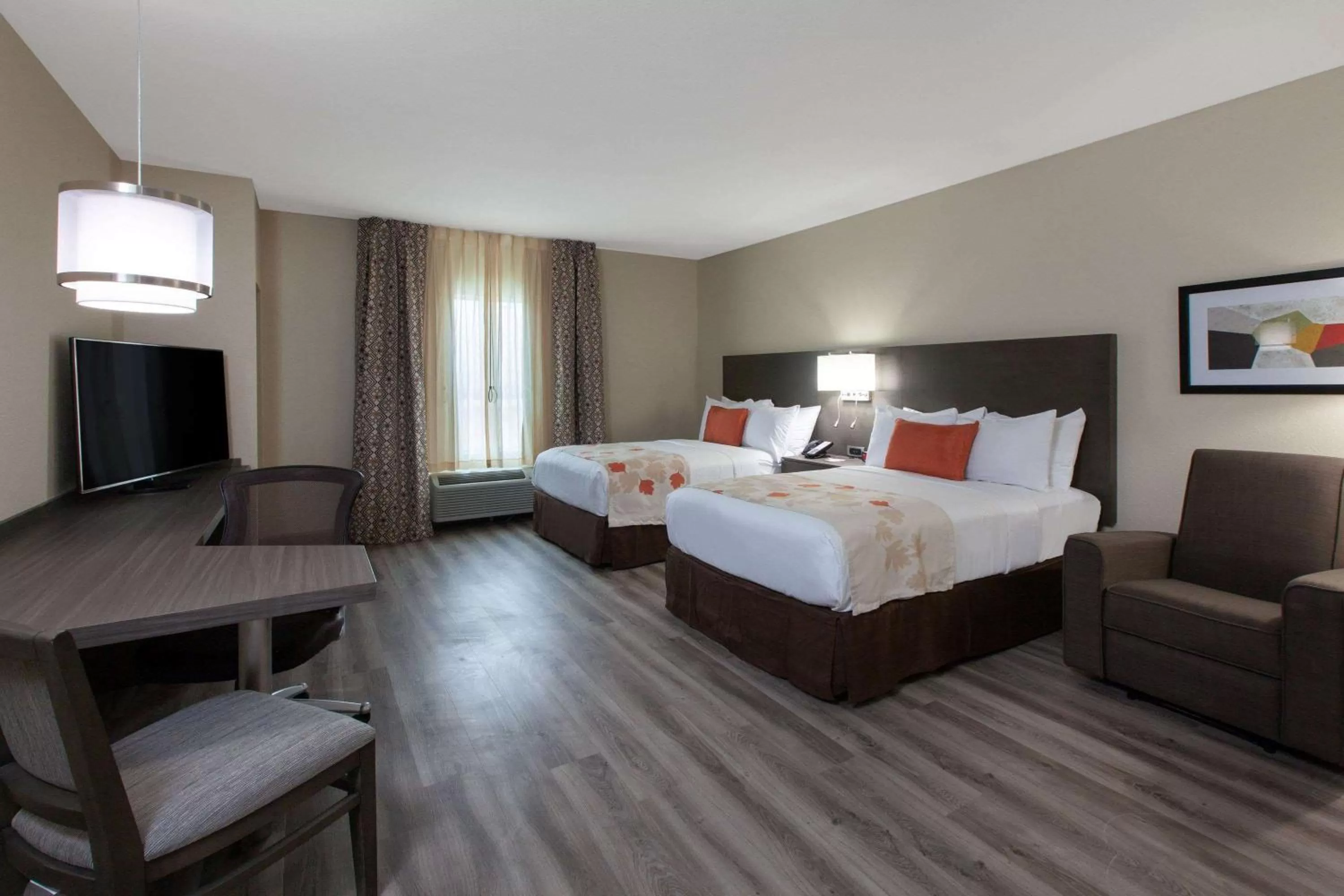 Photo of the whole room, Bed in Hawthorn Extended Stay by Wyndham Odessa