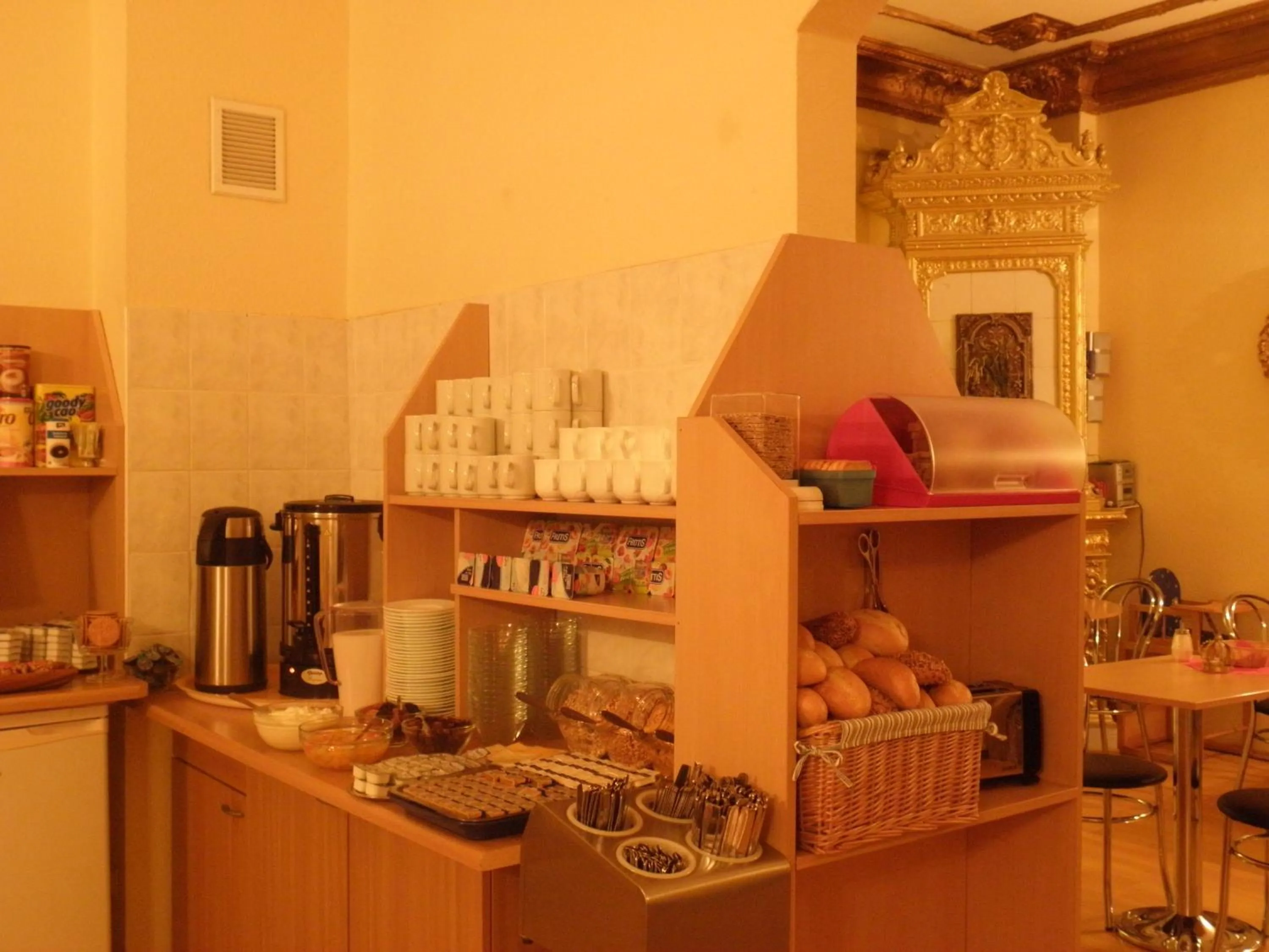 Buffet breakfast in Hotel AI Königshof