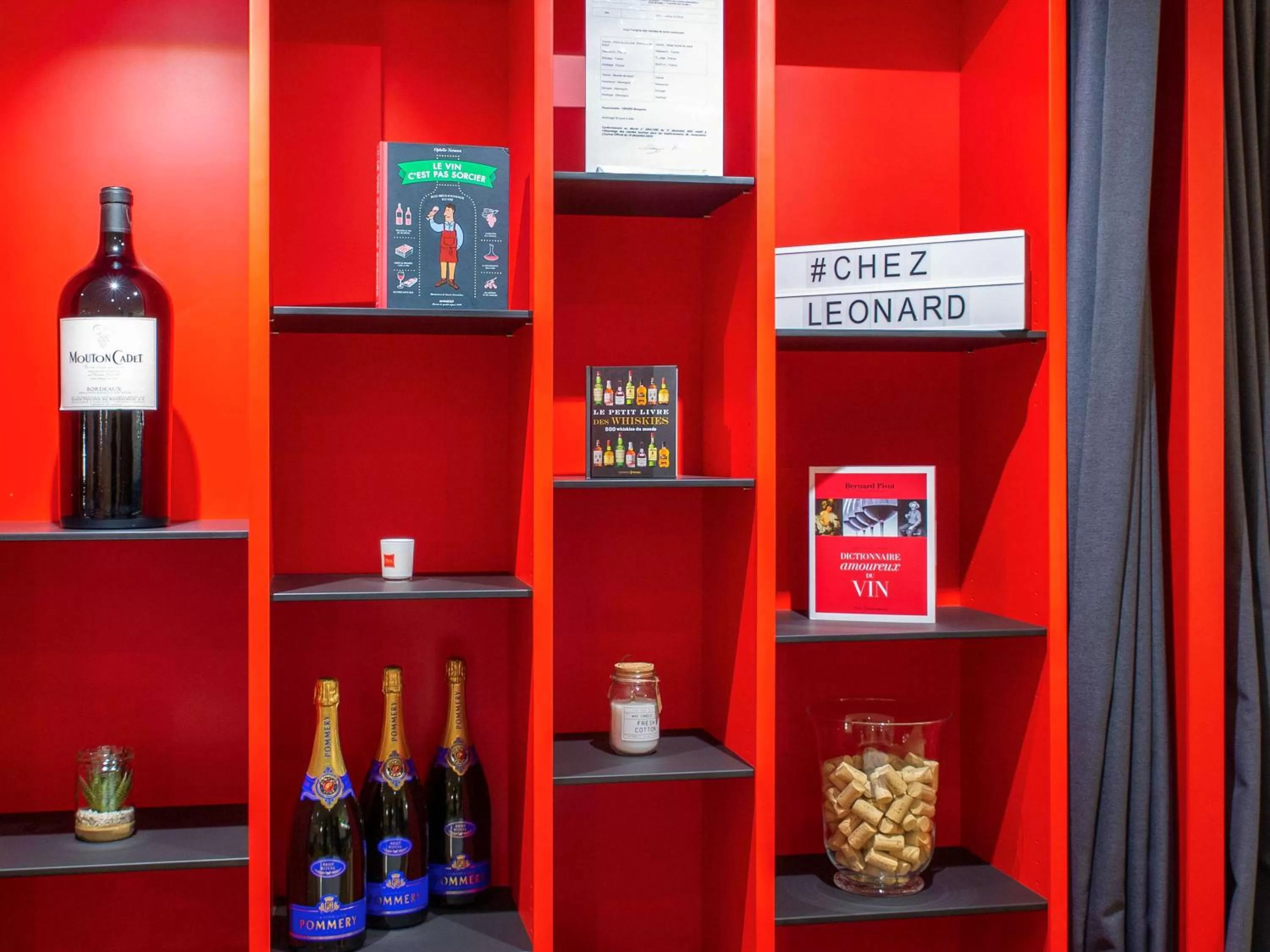 Restaurant/places to eat in ibis Tours Sud