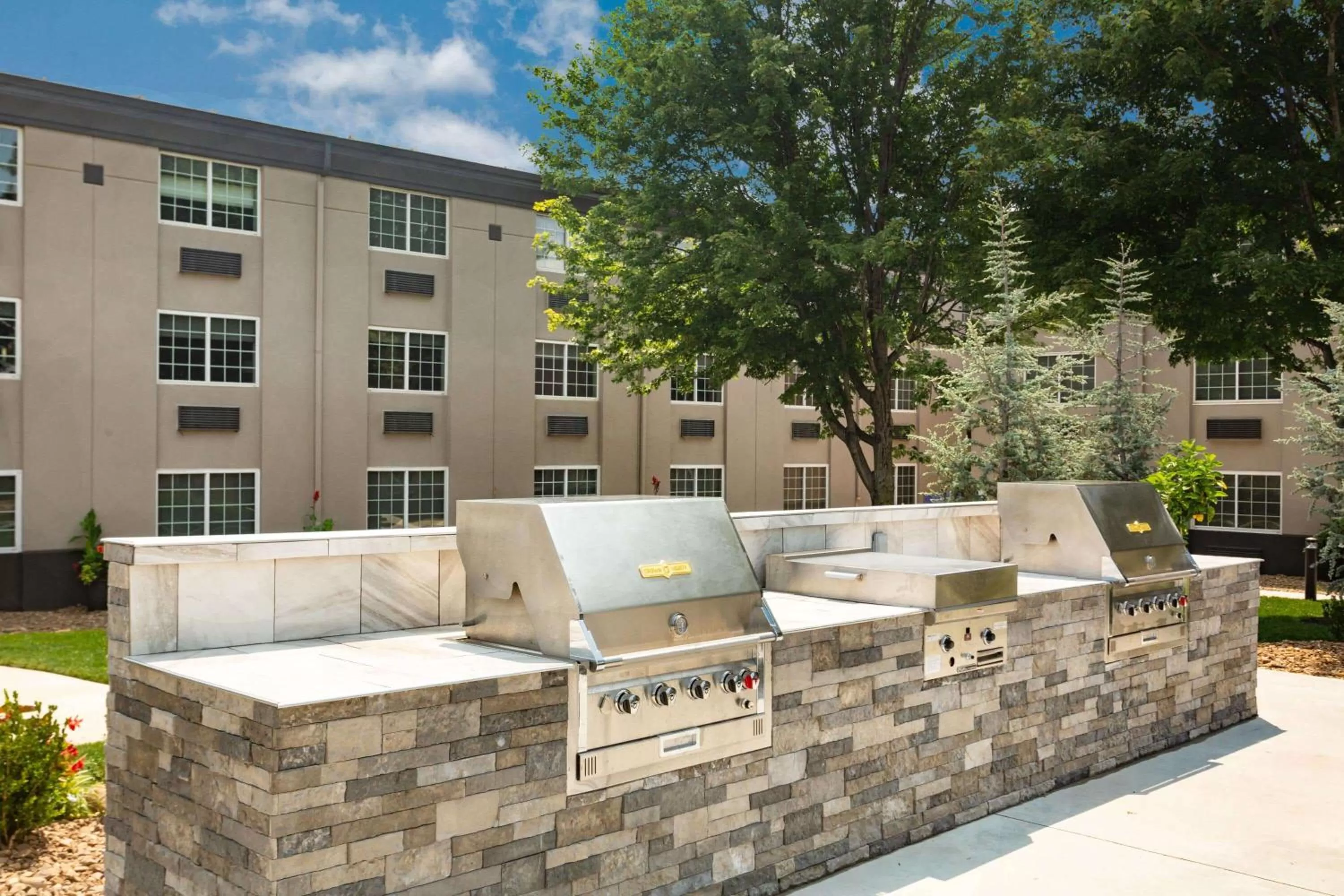 Restaurant/places to eat in La Quinta by Wyndham Joplin