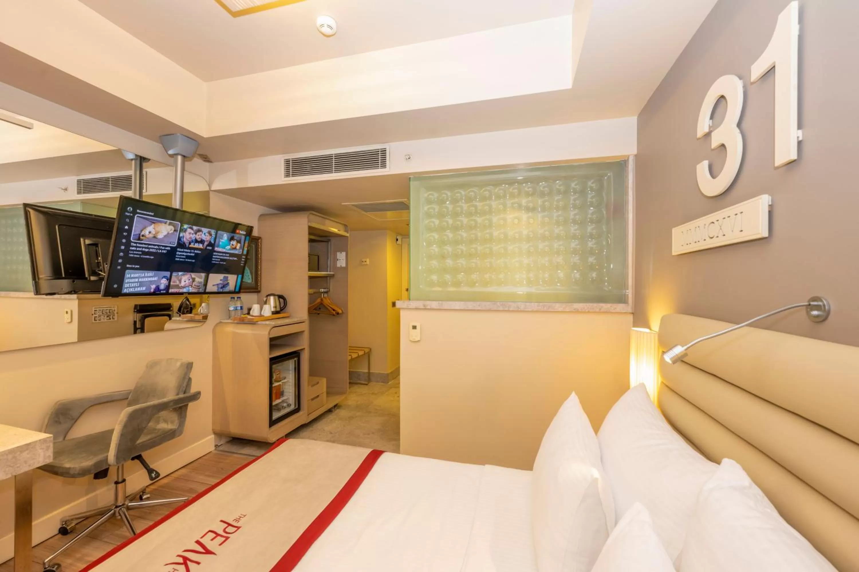 Photo of the whole room, Bed in Ramada By Wyndham Istanbul Pera Taksim