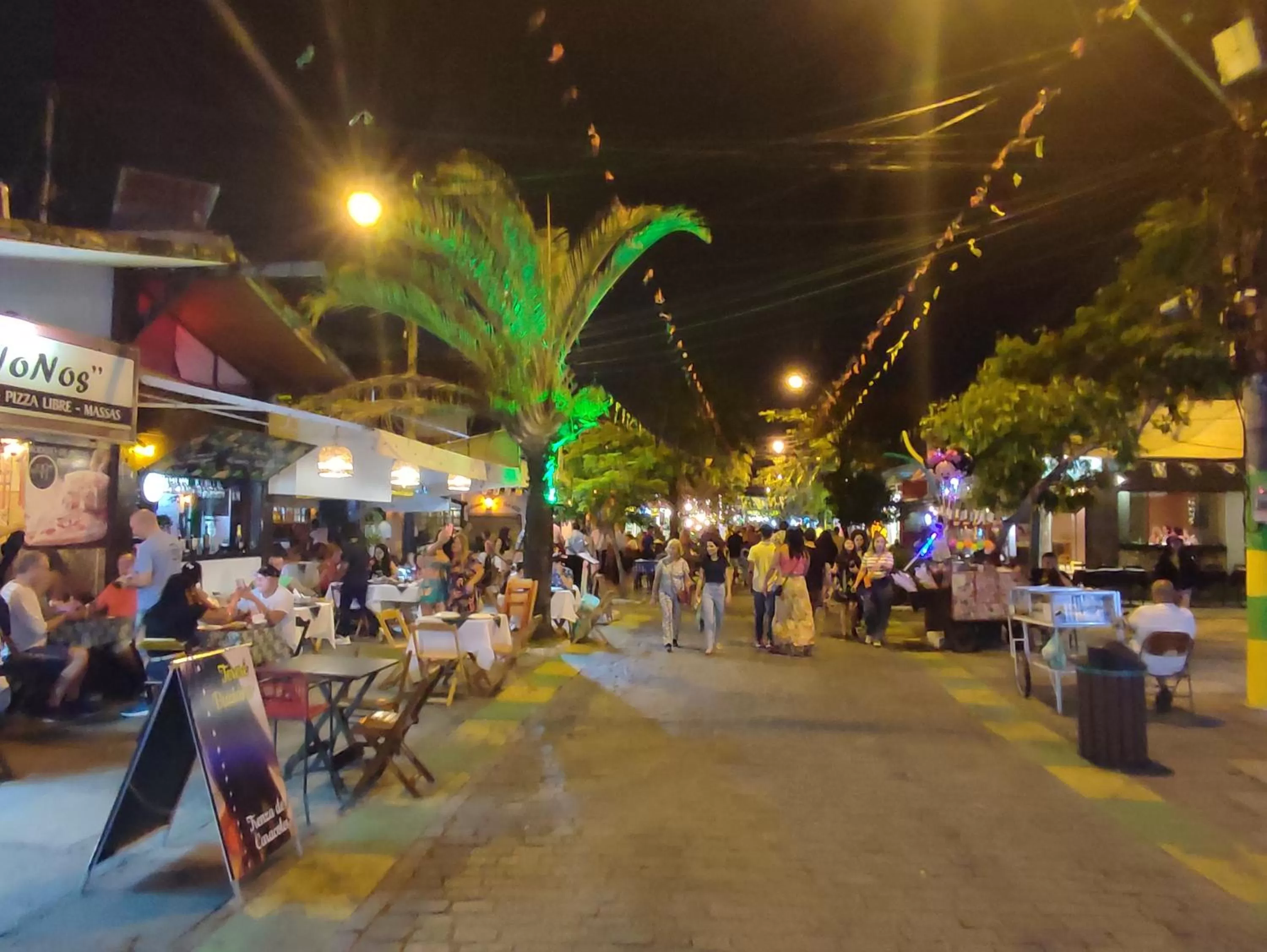 Night in Pousada L'étage