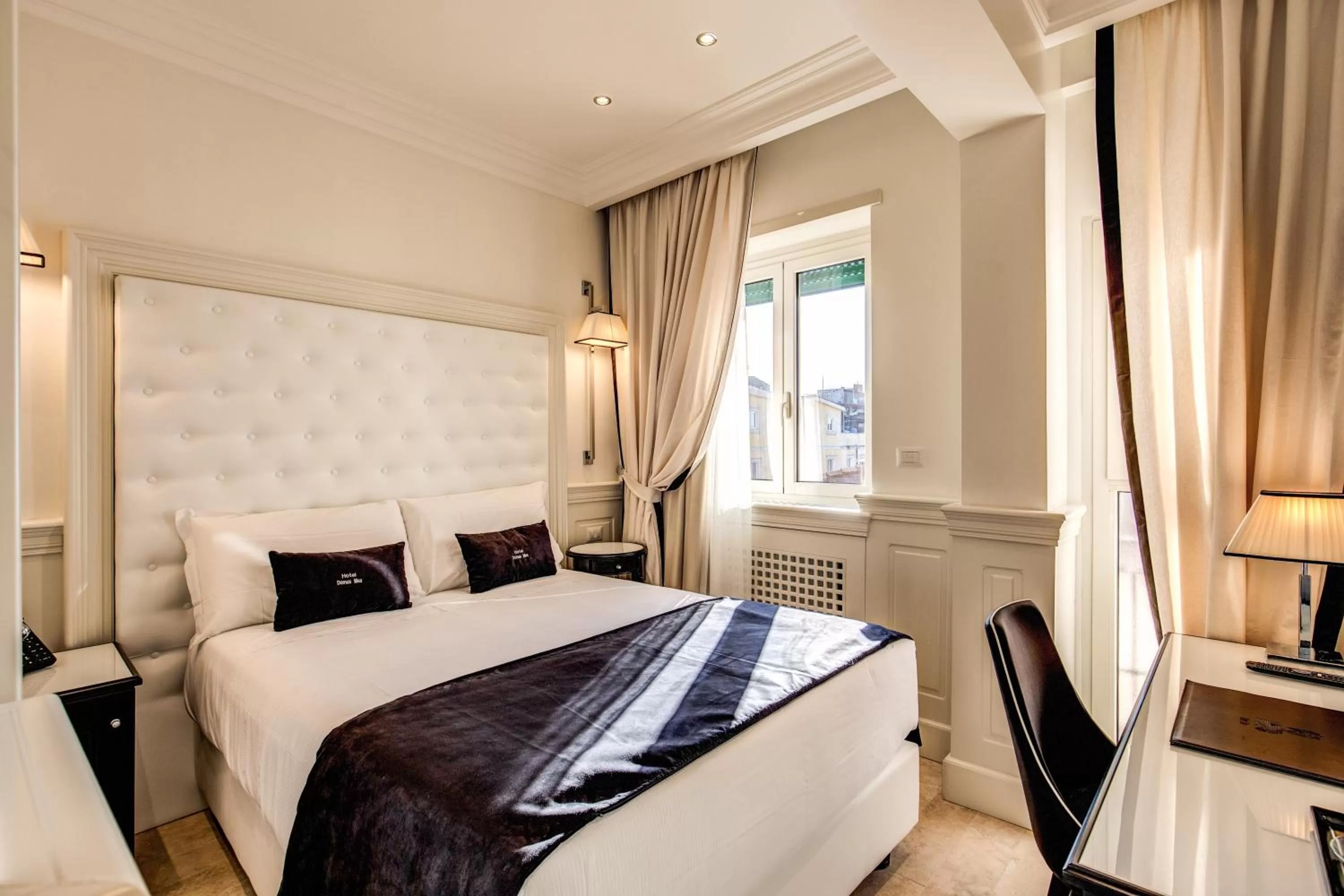 Photo of the whole room, Bed in Hotel Domus Mea