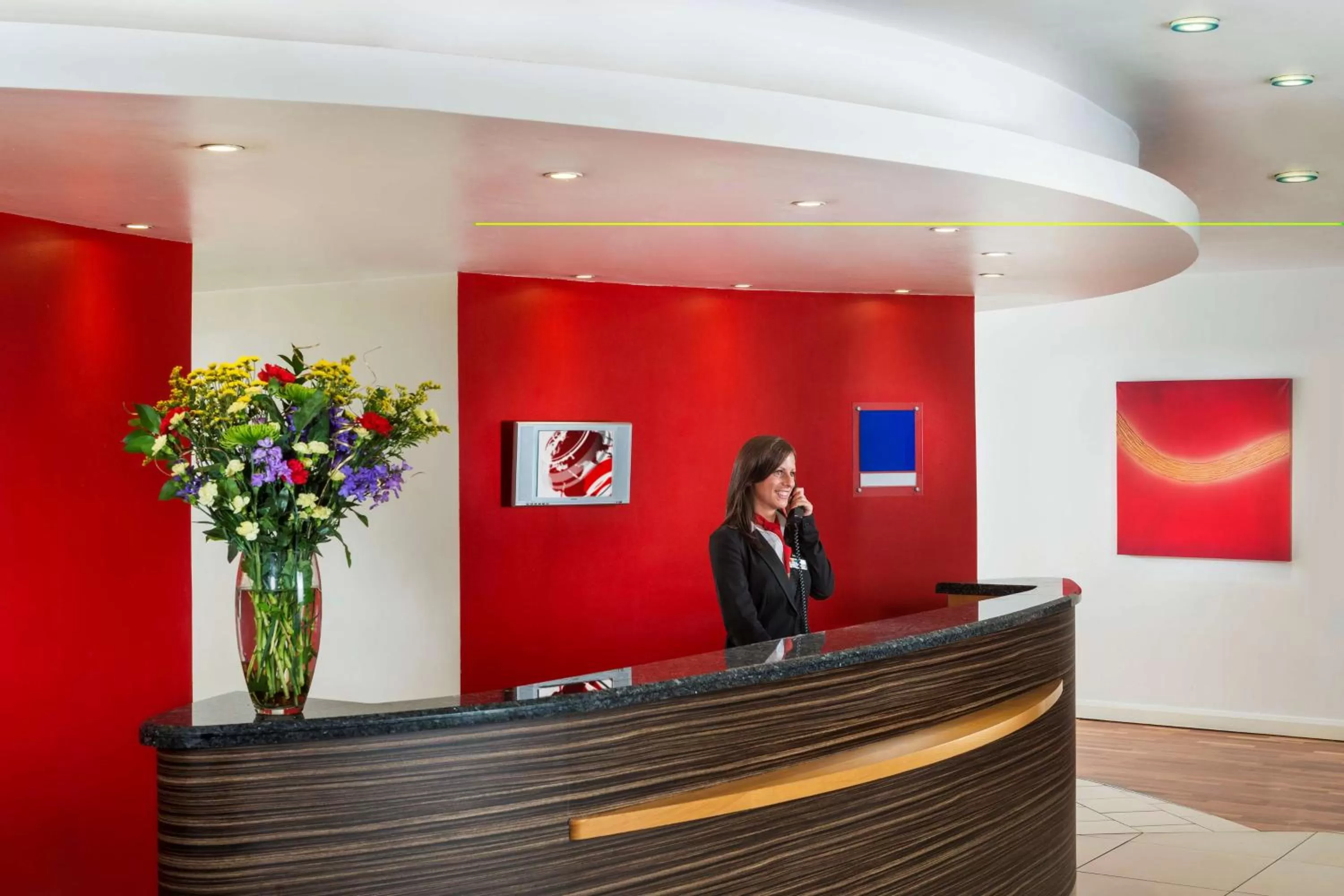 Lobby or reception in Park Inn by Radisson Birmingham Walsall