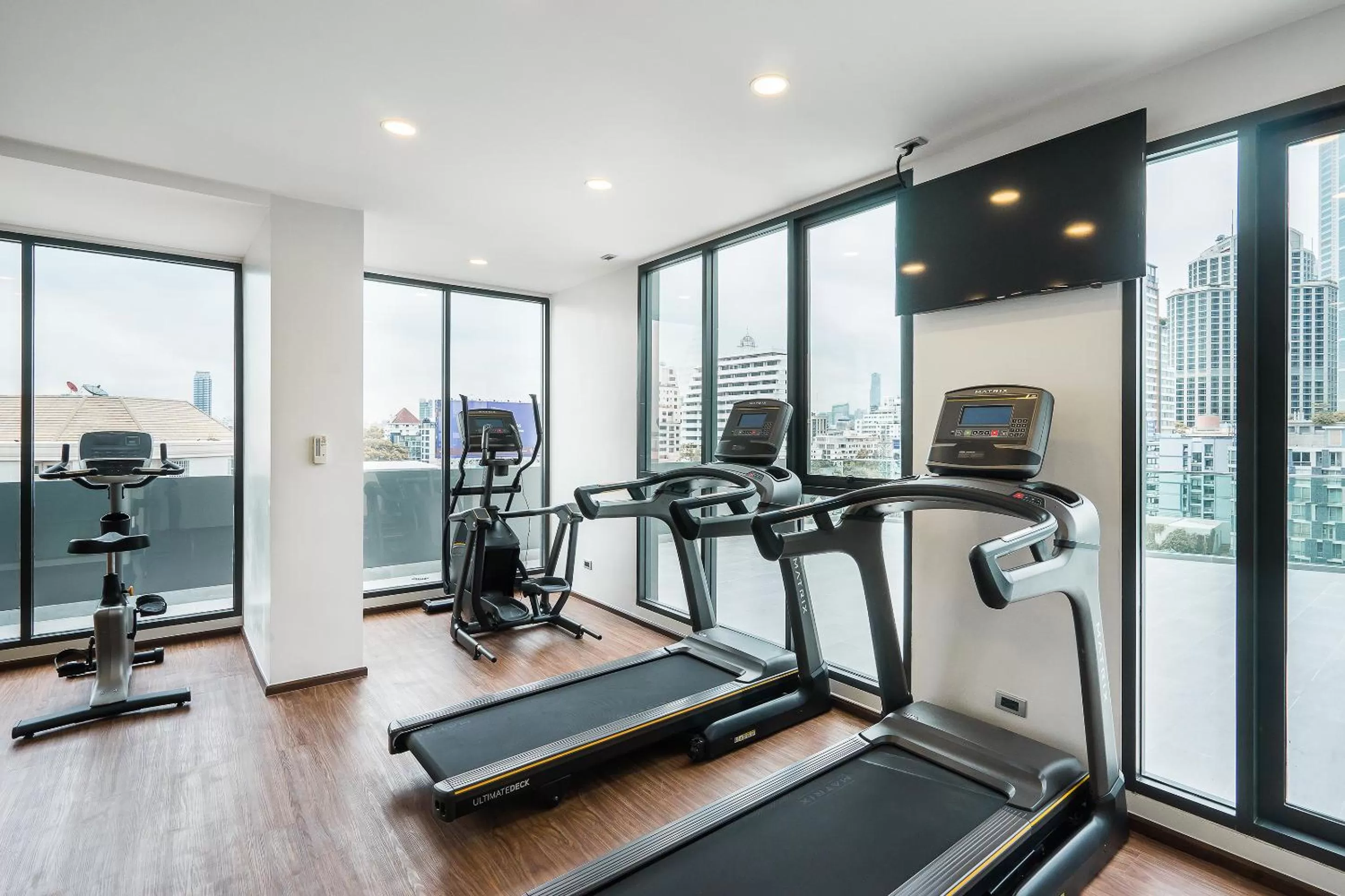 Fitness centre/facilities in SureStay Plus by Best Western Sukhumvit 2