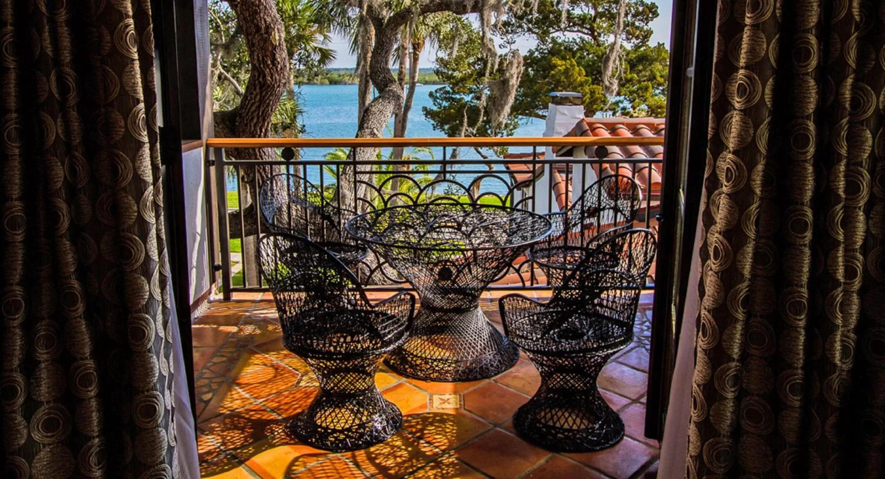 River view in Black Dolphin Inn