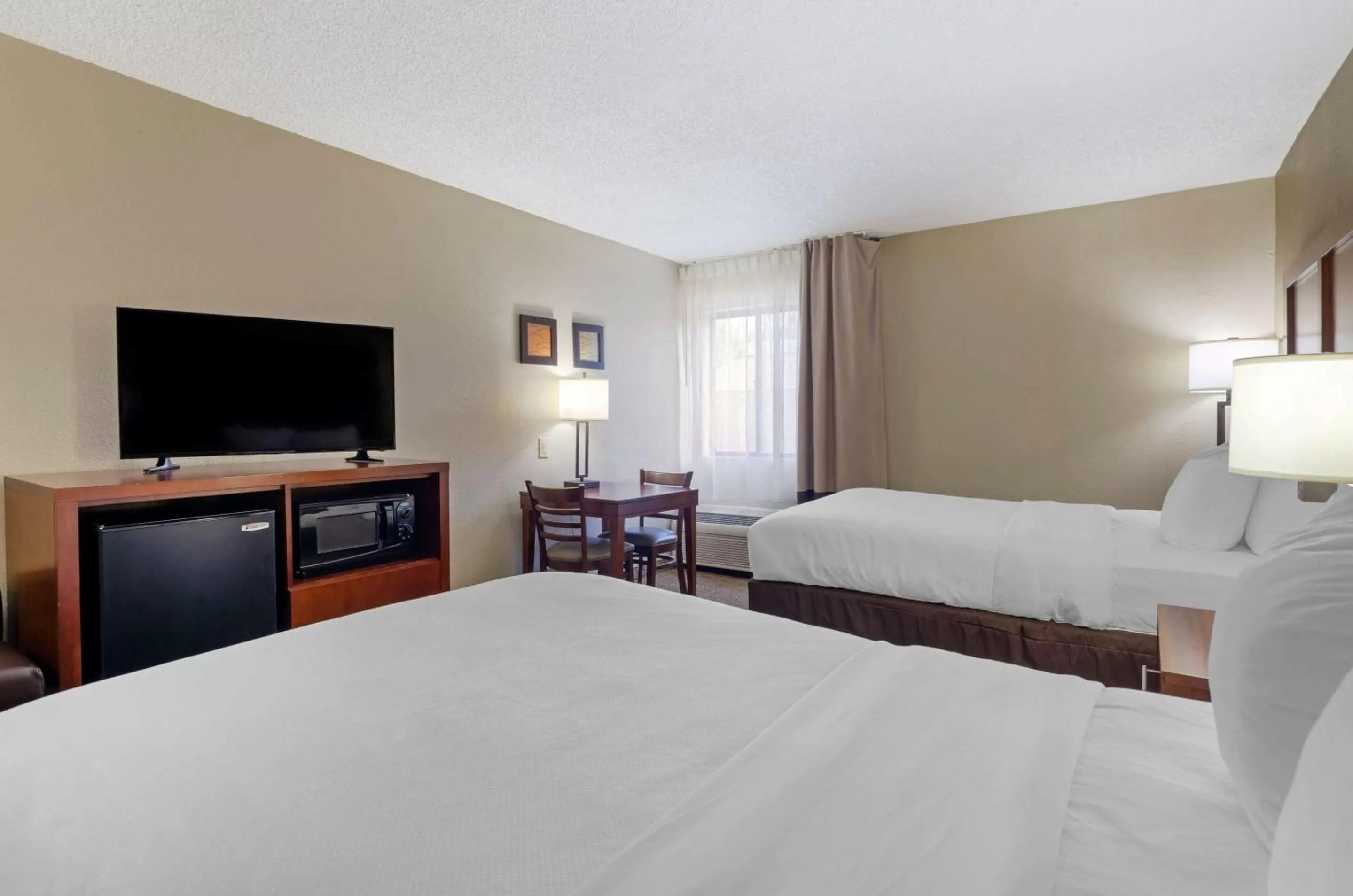 Photo of the whole room, Bed in Comfort Inn