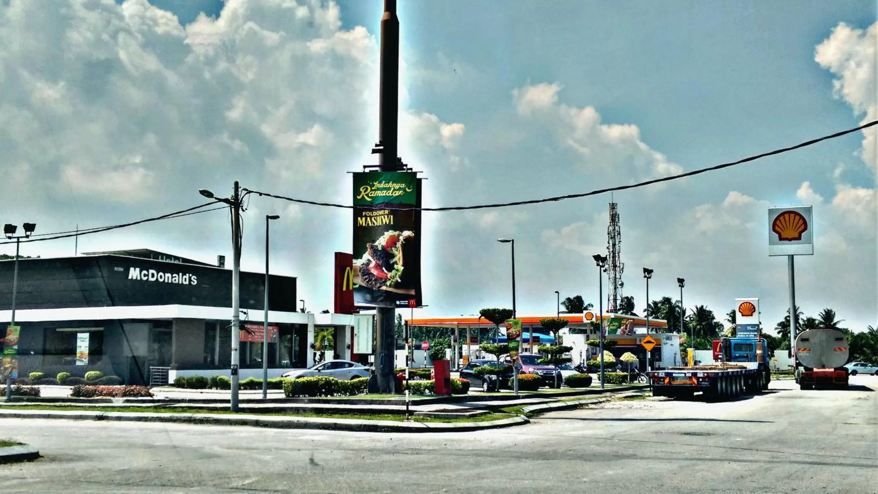 Restaurant/places to eat in Grand Kapar Hotel Kuala Selangor