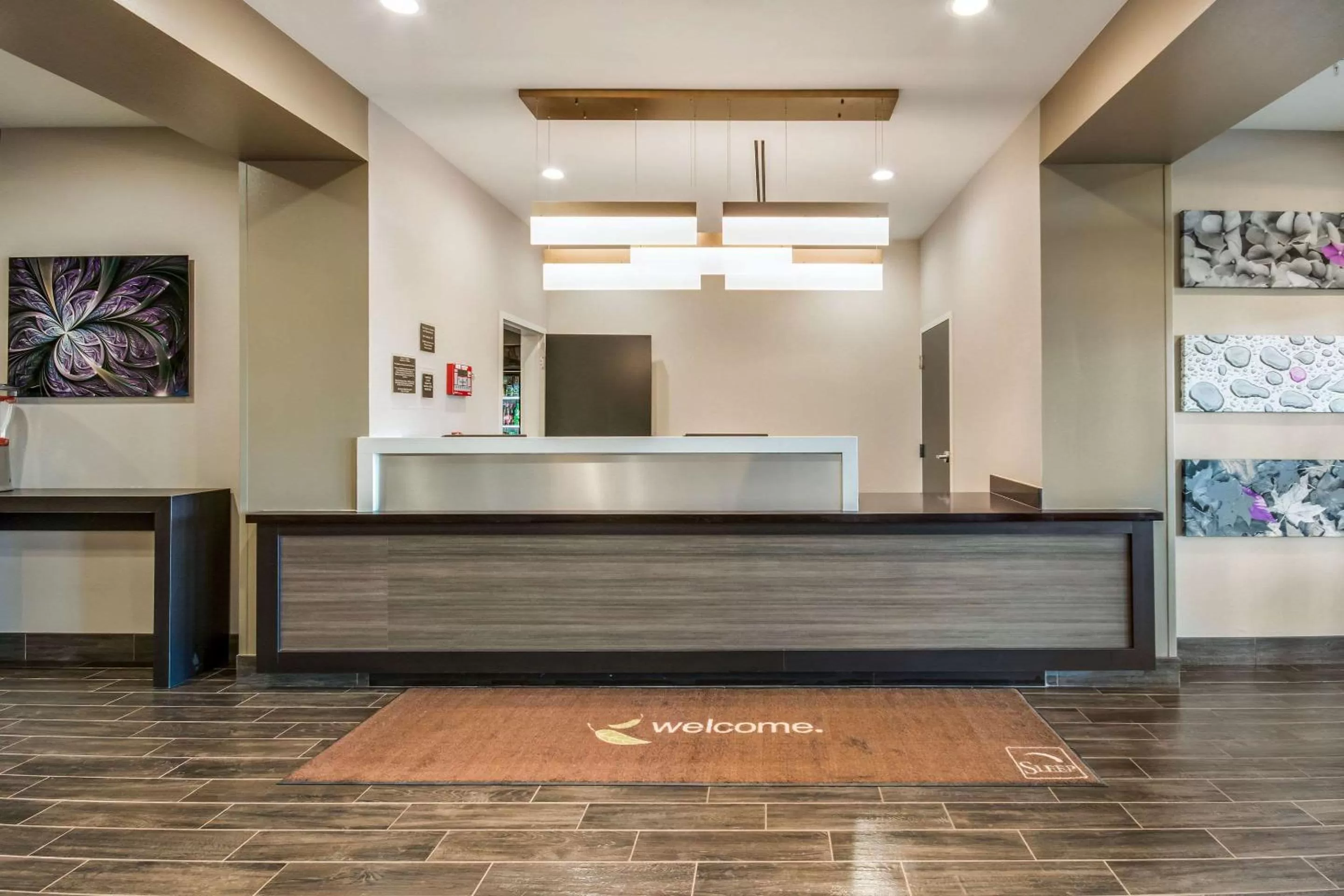 Lobby or reception in Sleep Inn & Suites Yukon Oklahoma City
