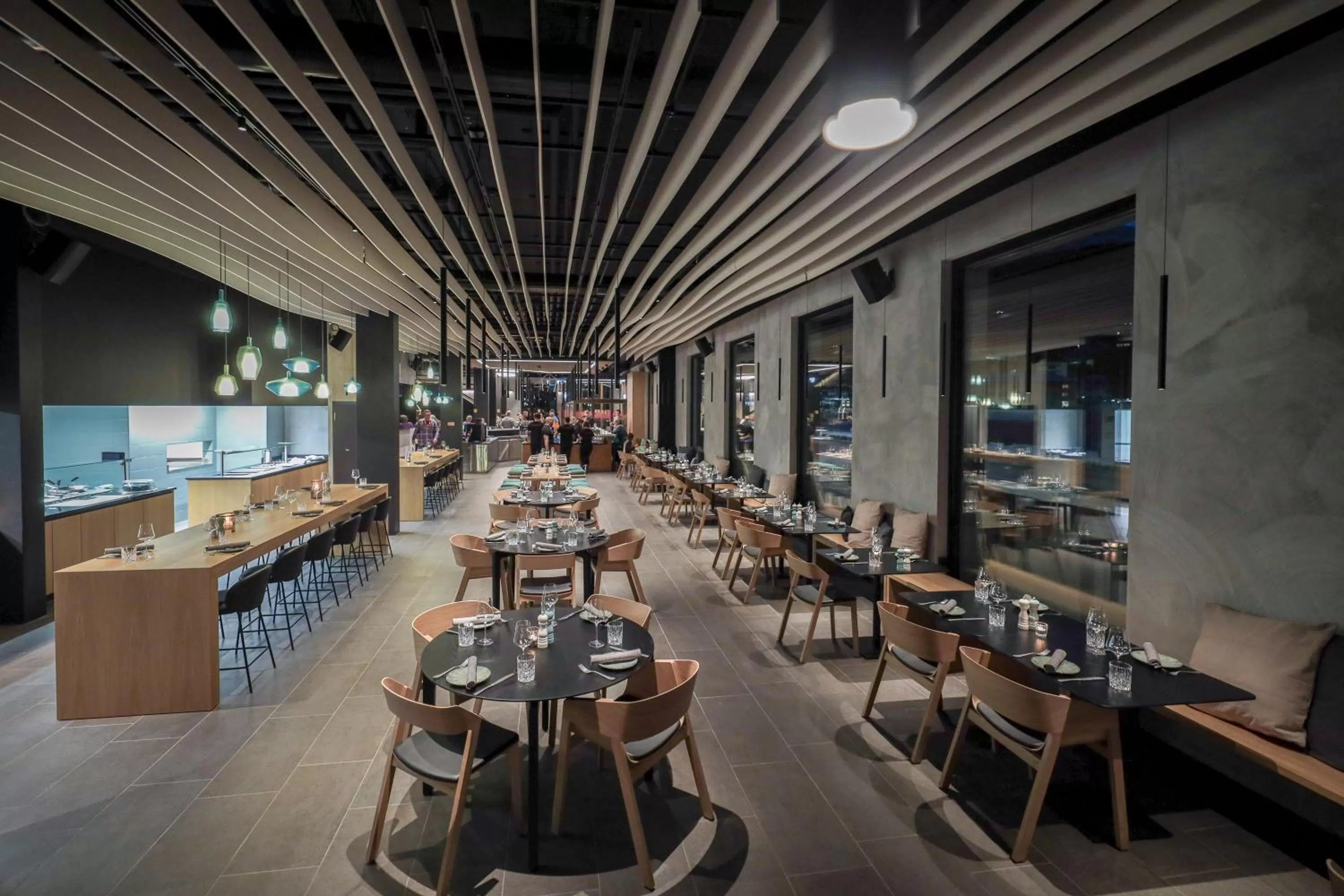 Restaurant/places to eat in AVES Hotel&Apartment Arosa