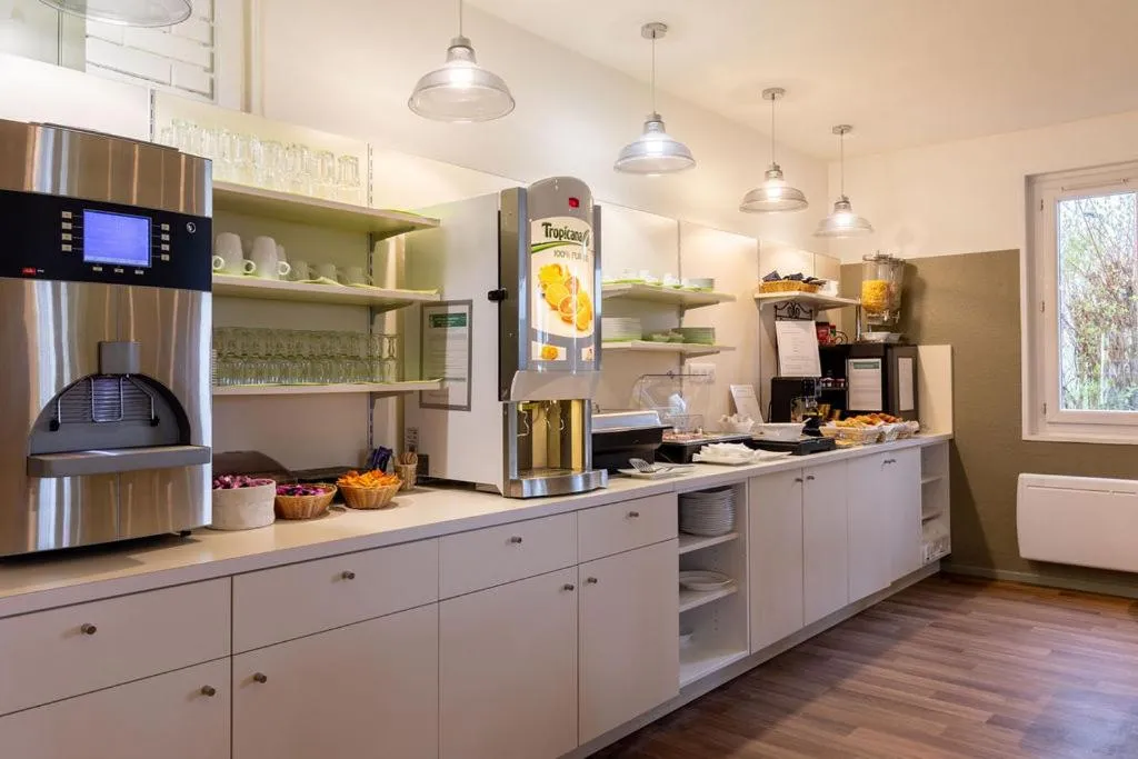 Breakfast in Sure Hotel by Best Western Plaisir