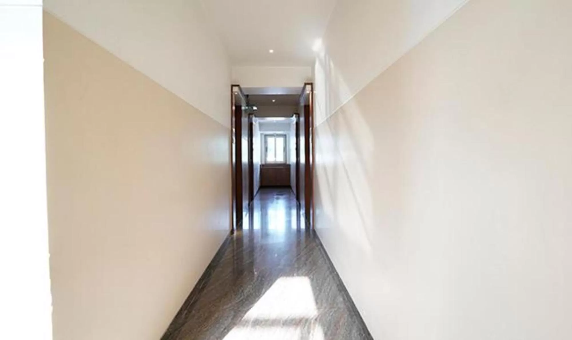 Lobby or reception in SriKrishna Paradise Hotel Thane Navi Mumbai