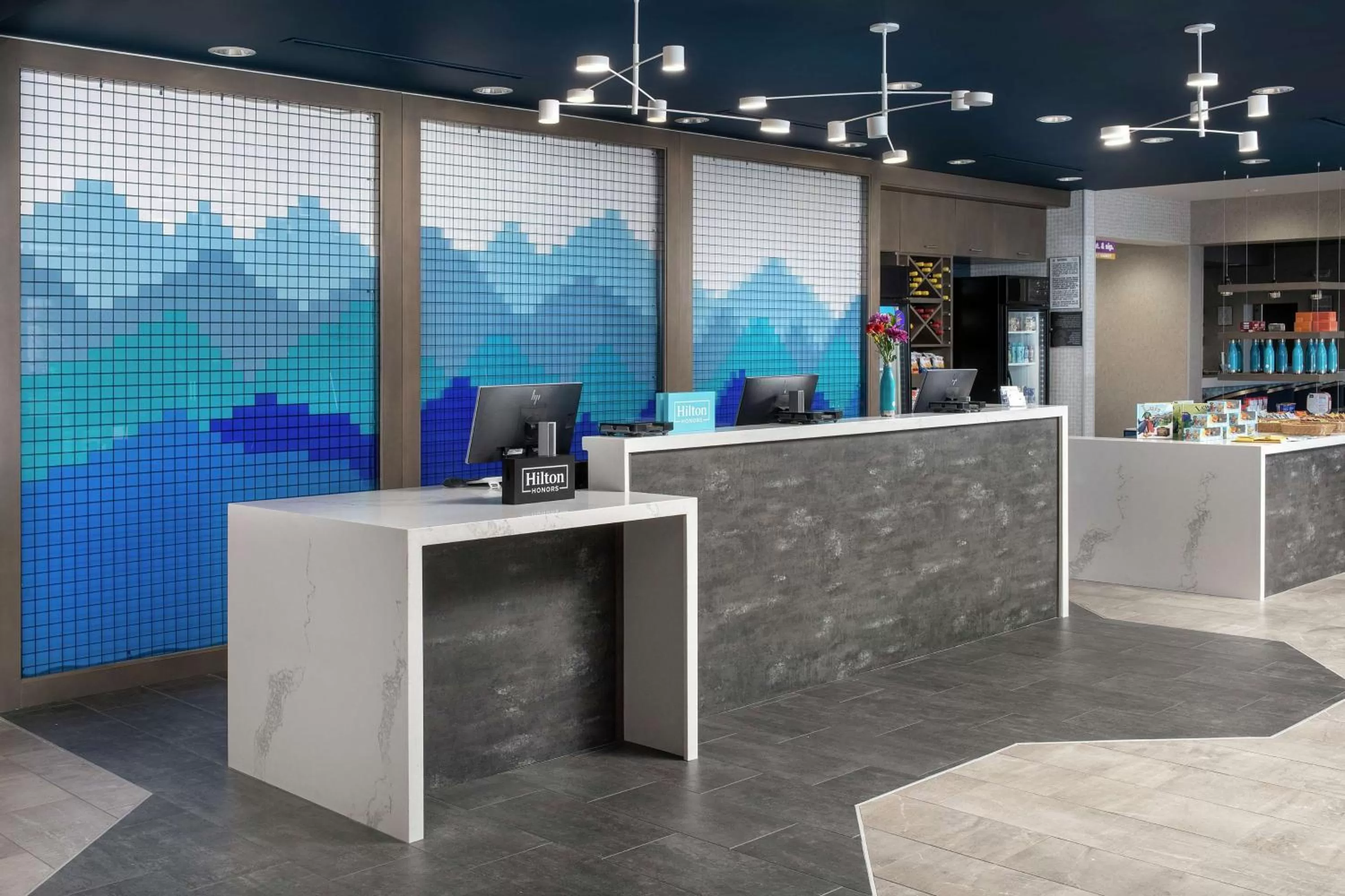 Lobby or reception in Tru By Hilton Denver Airport Tower Road