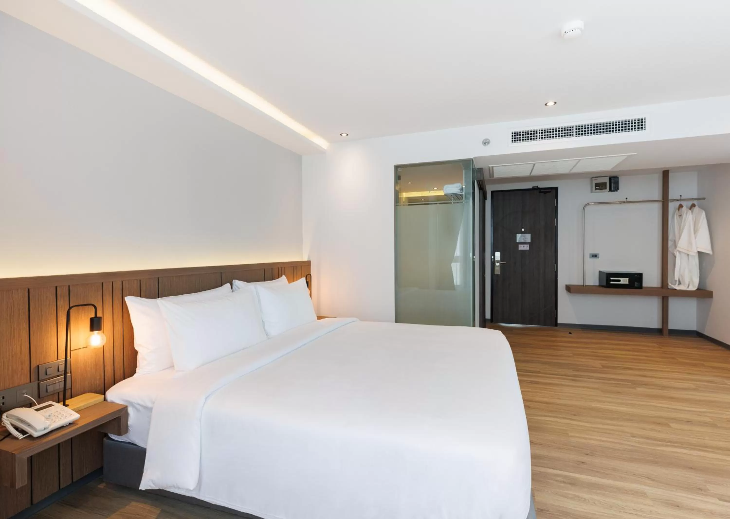 air conditioner, Bed in Pure Eleven Hotel Bangkok