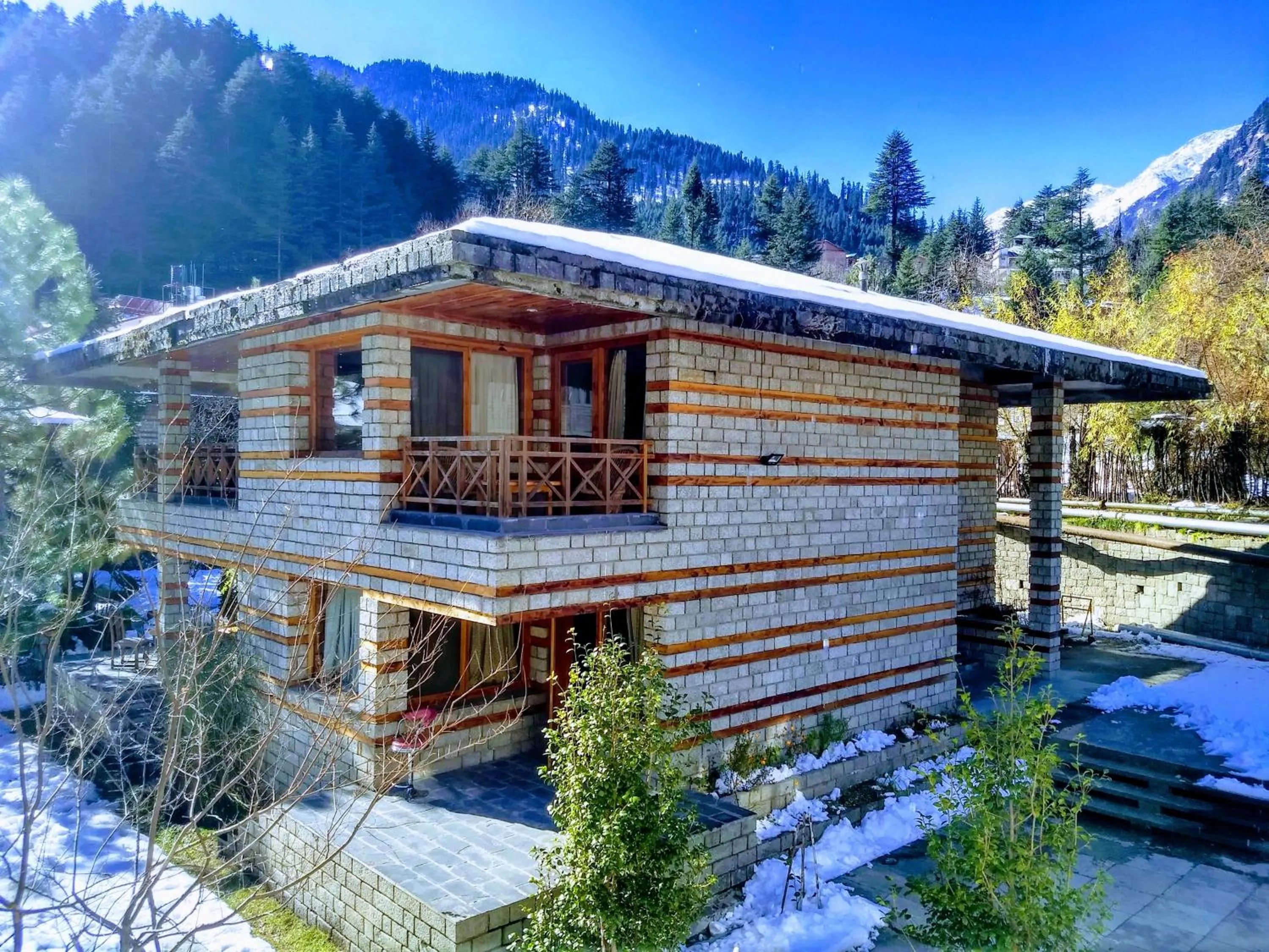 Facade/entrance in Banon Resorts