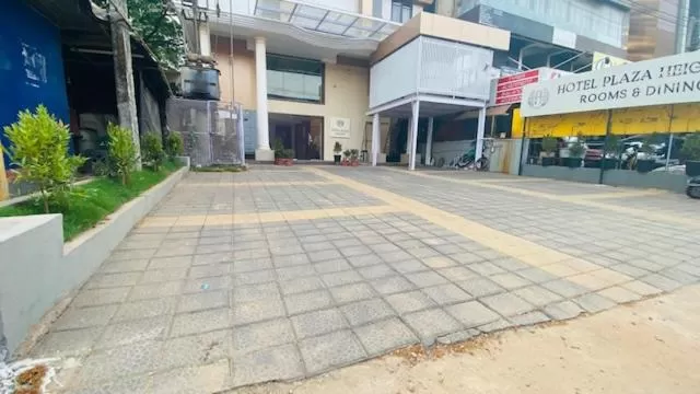 Parking in Hotel Plaza Heights by RAK Rooms, Mangaluru