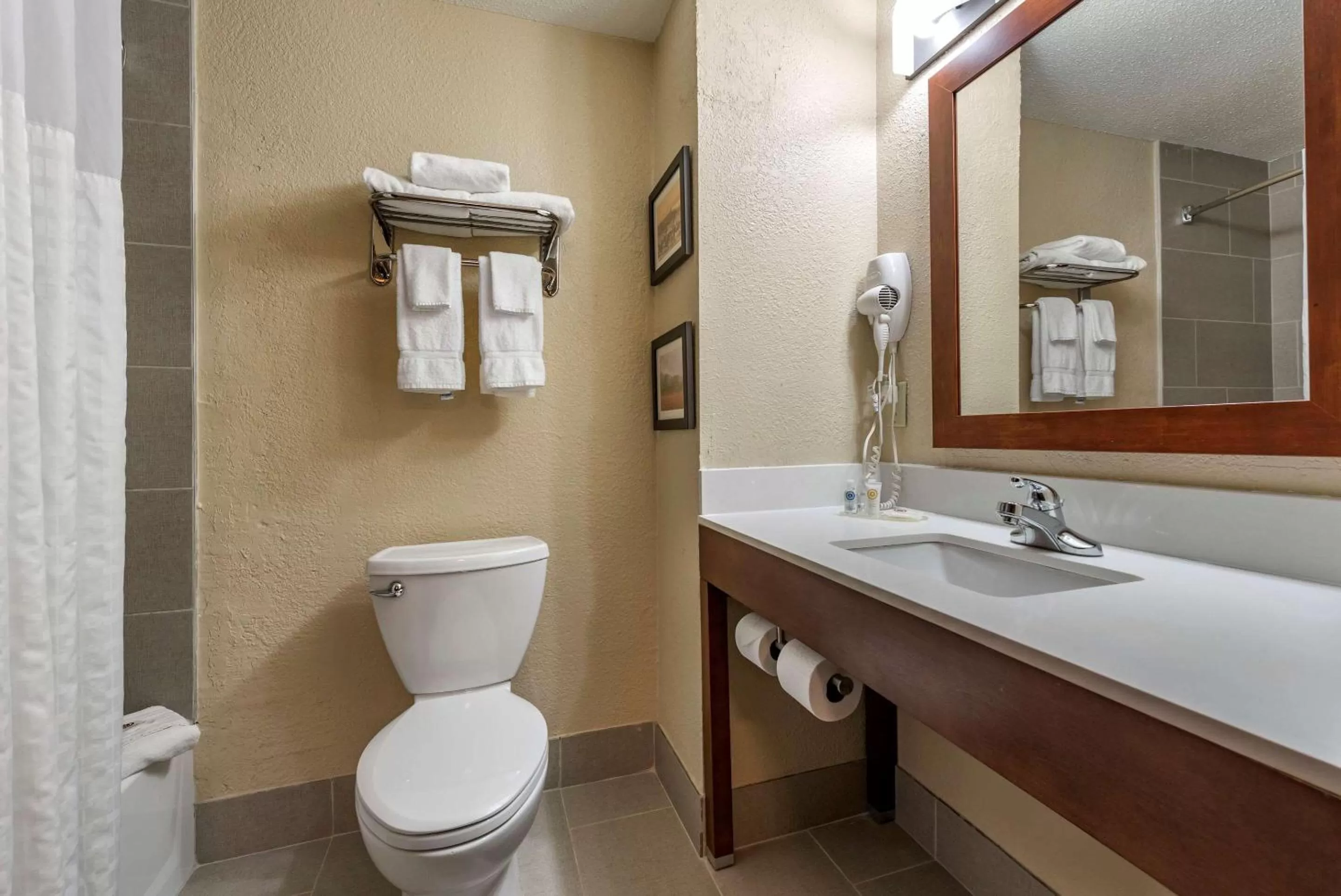 Bathroom in Comfort Inn Madison near Clifty Falls