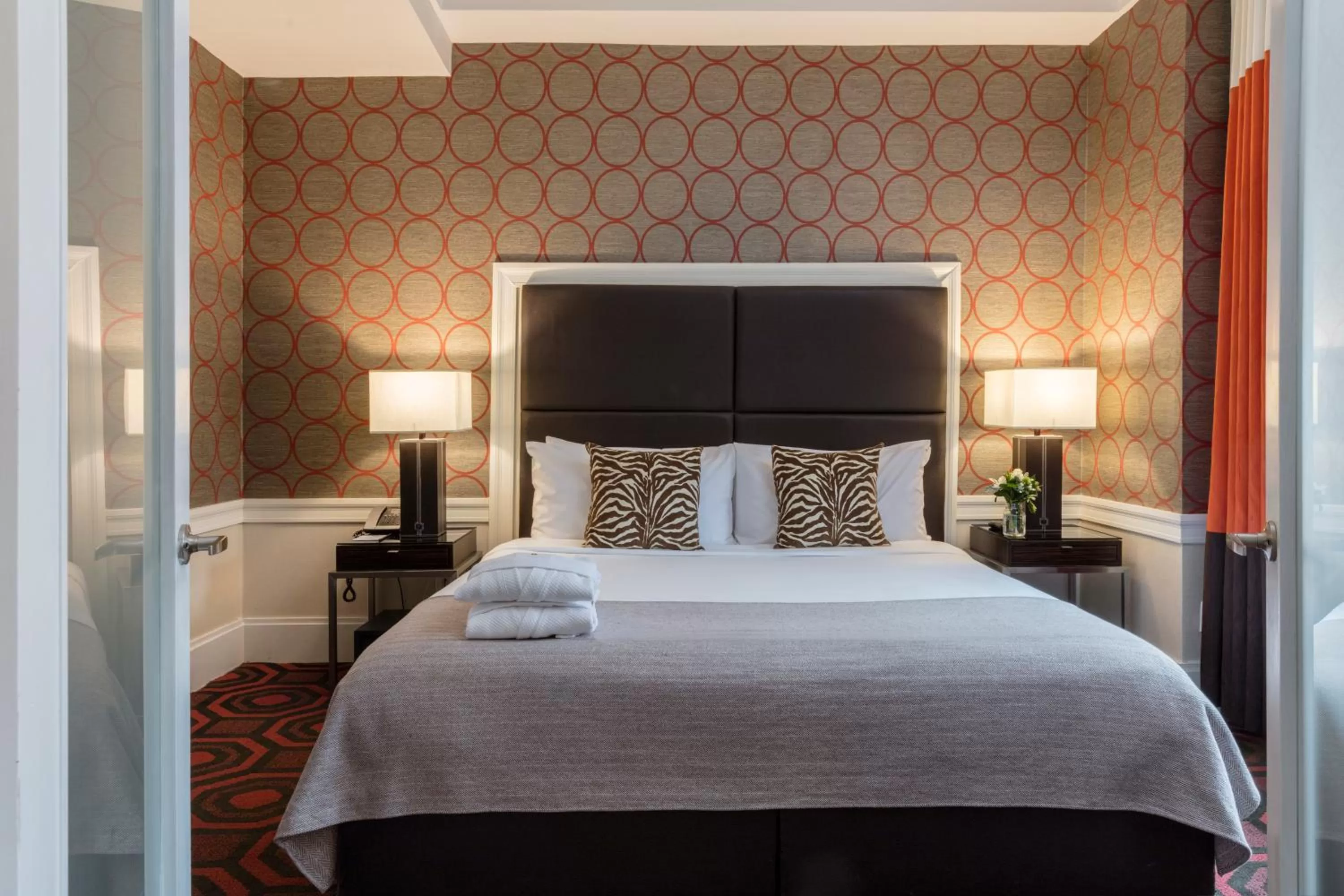 Bed in The Empire Hotel New York