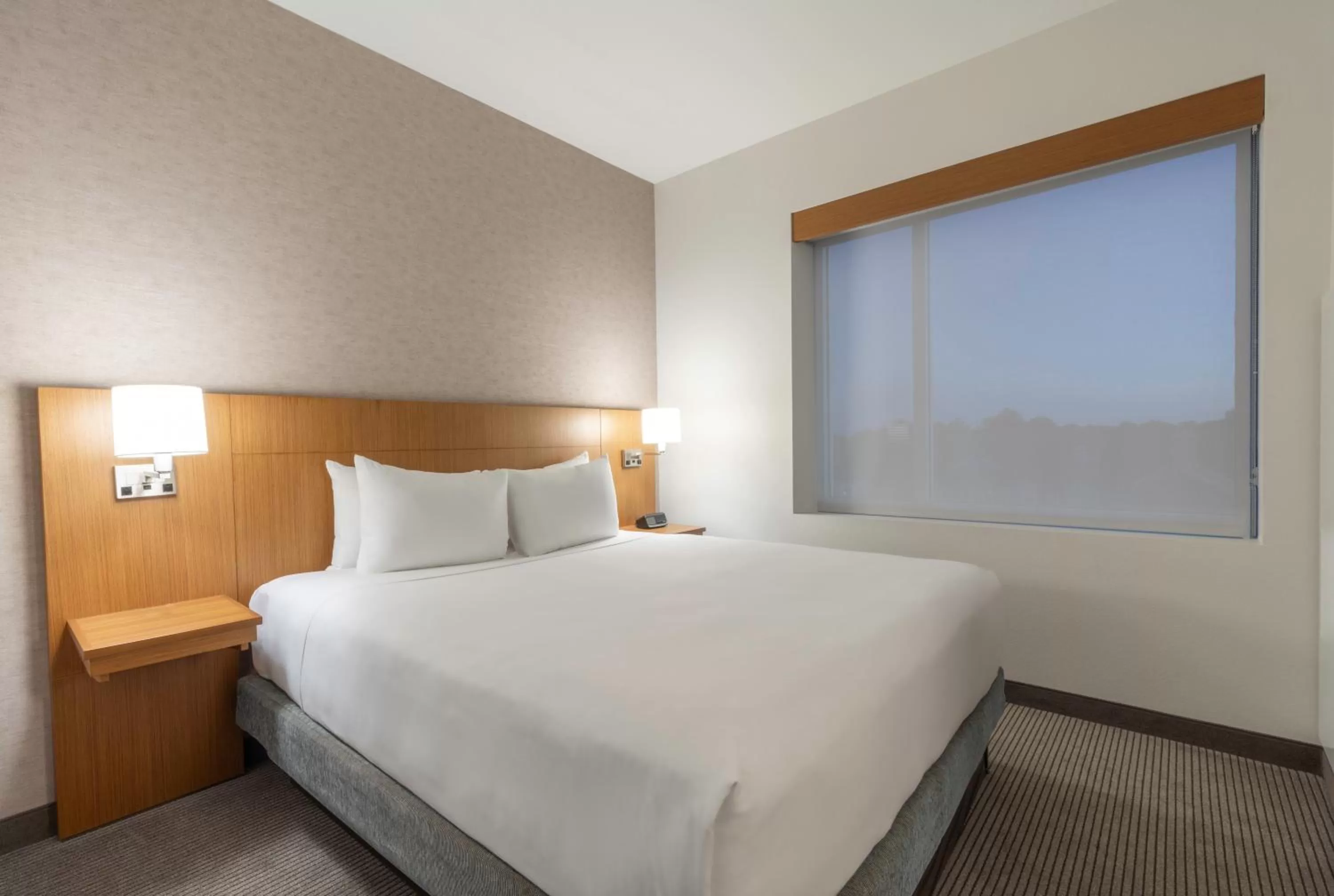 Bed in Hyatt Place Sandestin at Grand Blvd