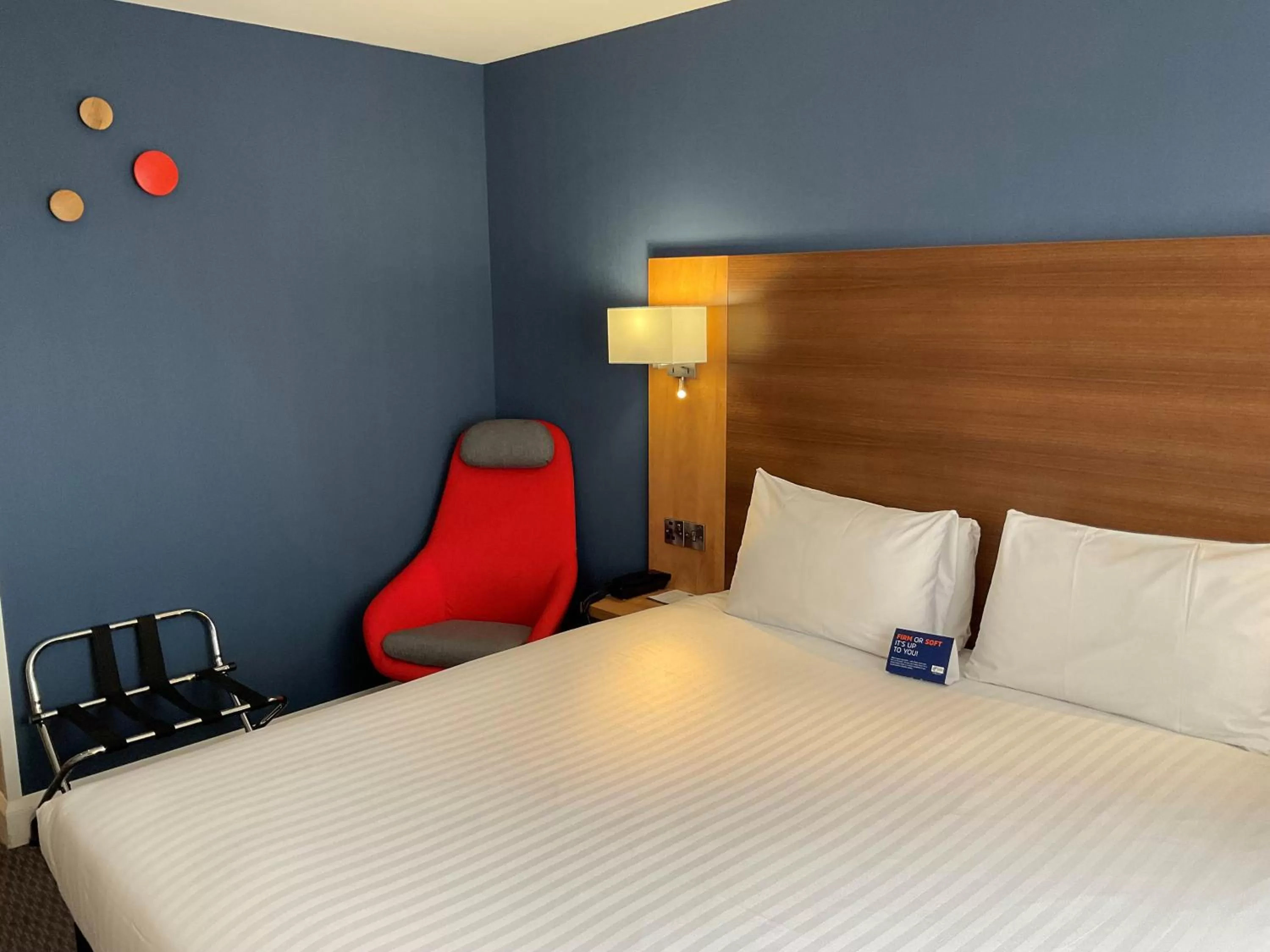 Bedroom, Bed in Holiday Inn Express Nuneaton by IHG