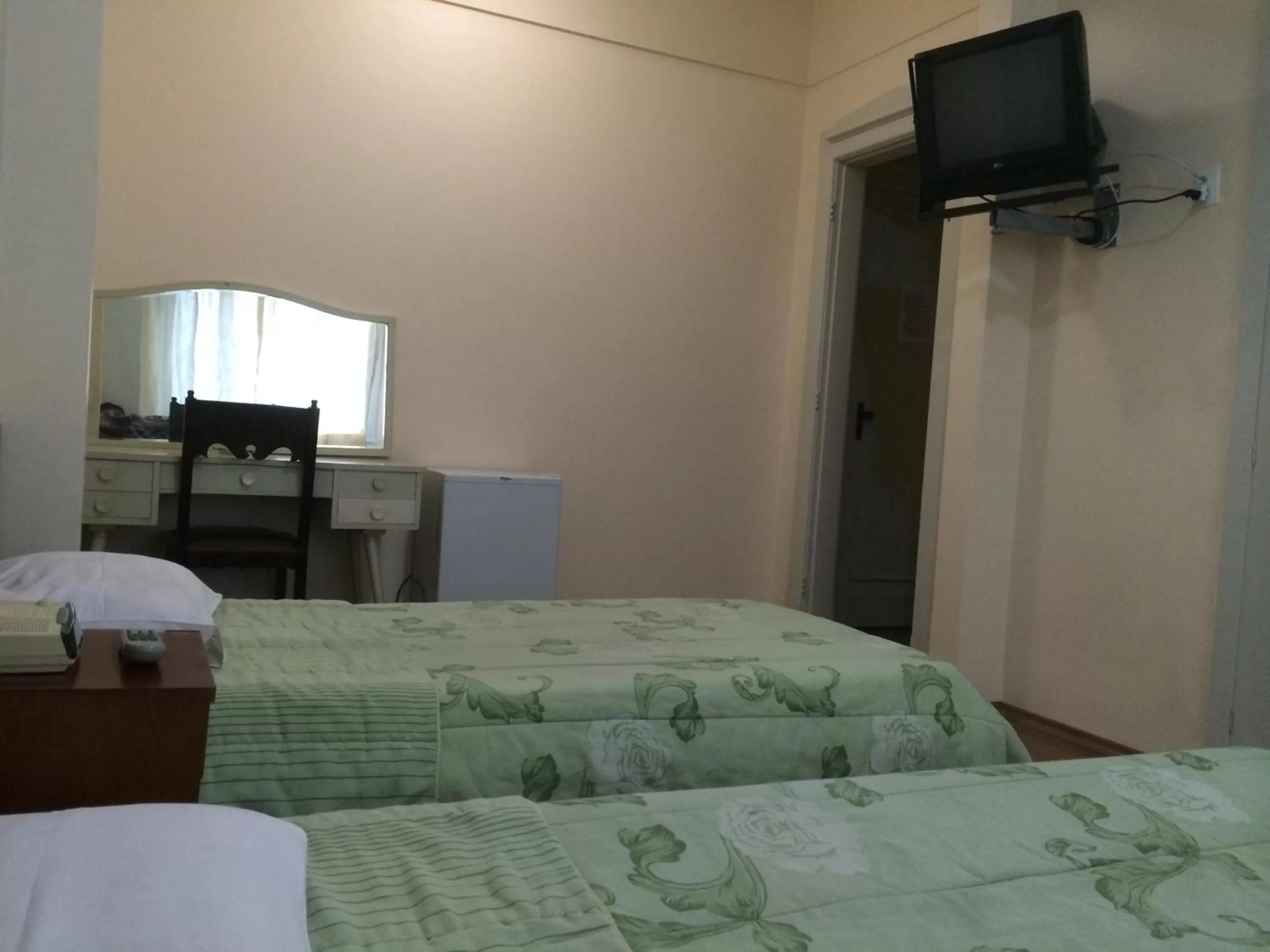 Photo of the whole room, Bed in Lux Hotel