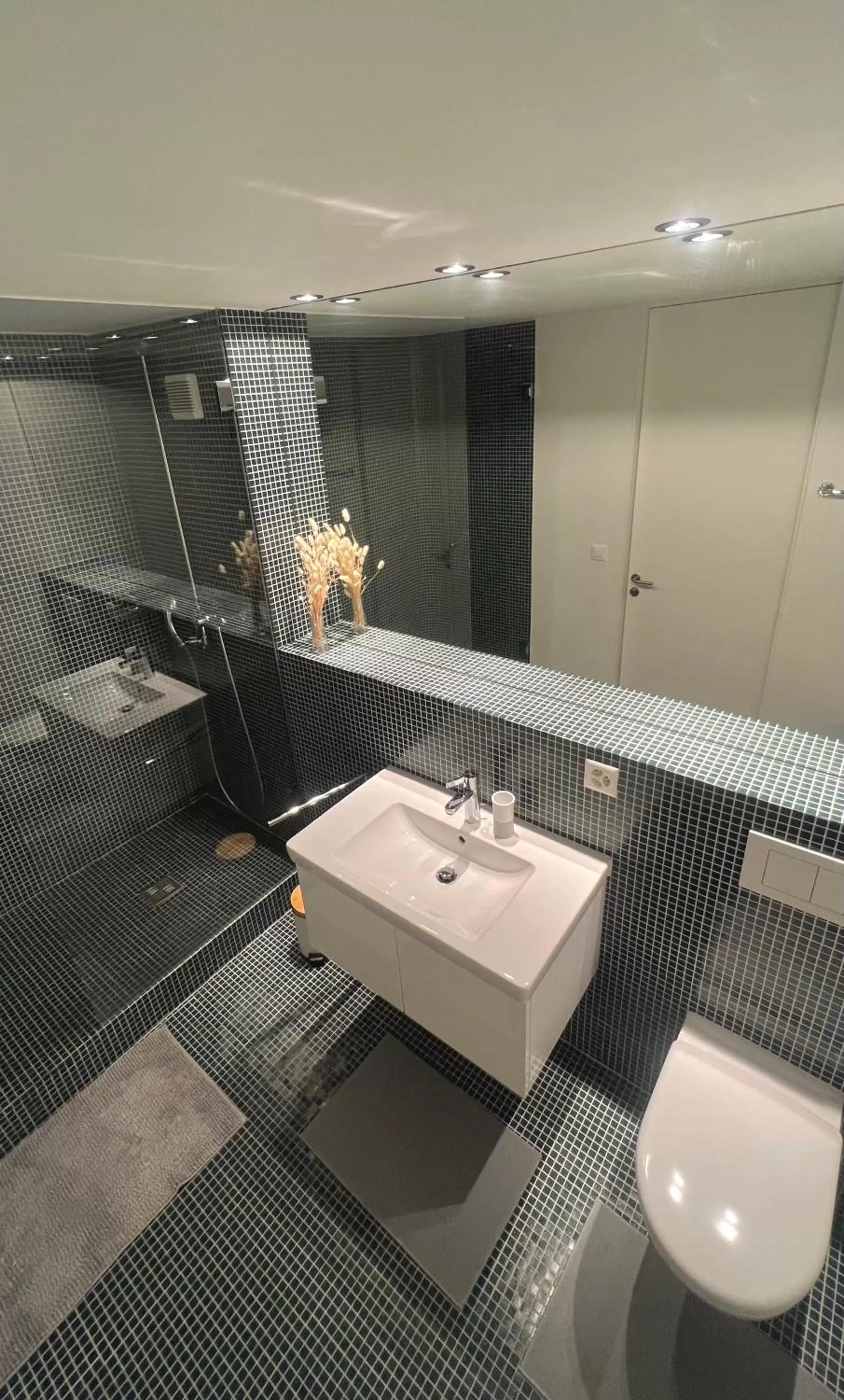 Shower, Bathroom in Hotel Jäger