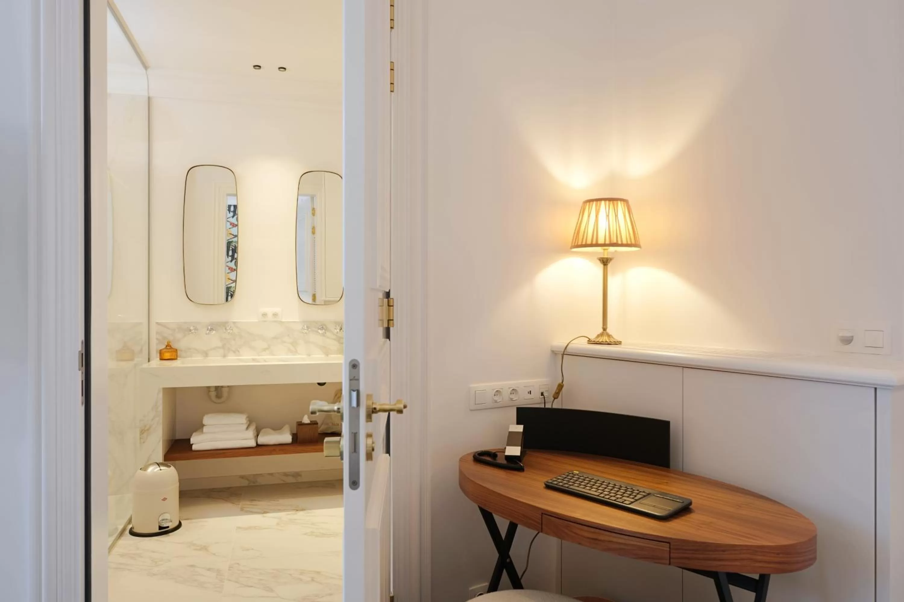 Bathroom in De Lindenhoeve Boutique Hotel