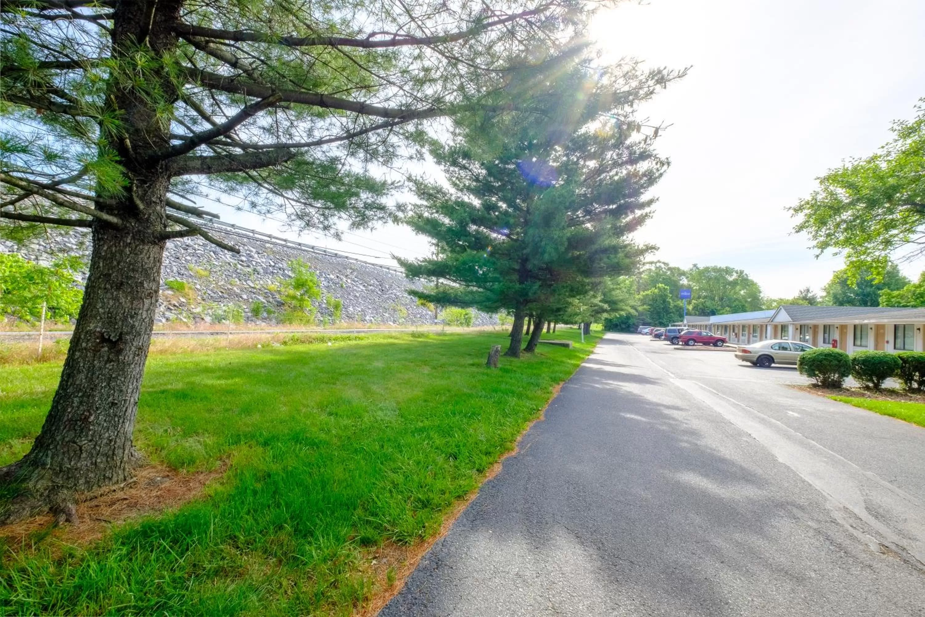 Property building in American Inn