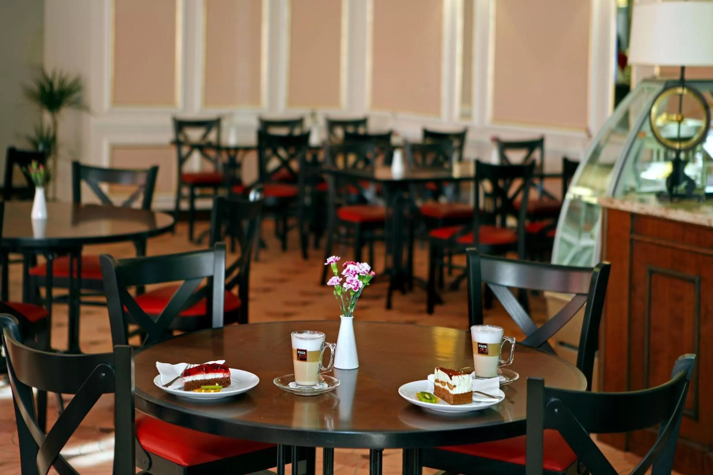 Restaurant/places to eat in Ensana Hvězda - Imperiál - Neapol