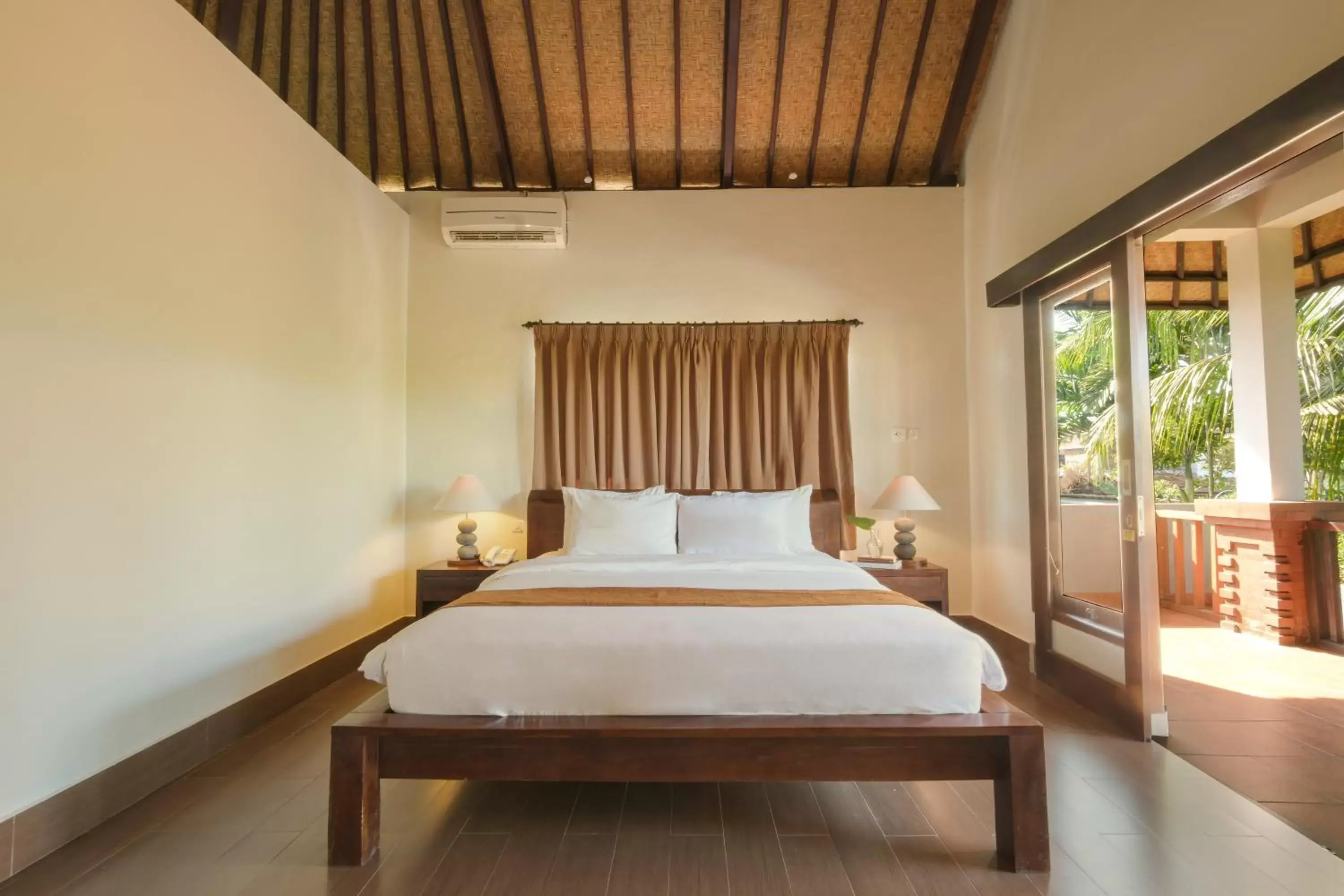 Deluxe Double or Twin Room with Garden View in Artini Bisma Ubud Hotel Deluxe Double or Twin Room with Garden View in Artini Bisma Ubud Hotel