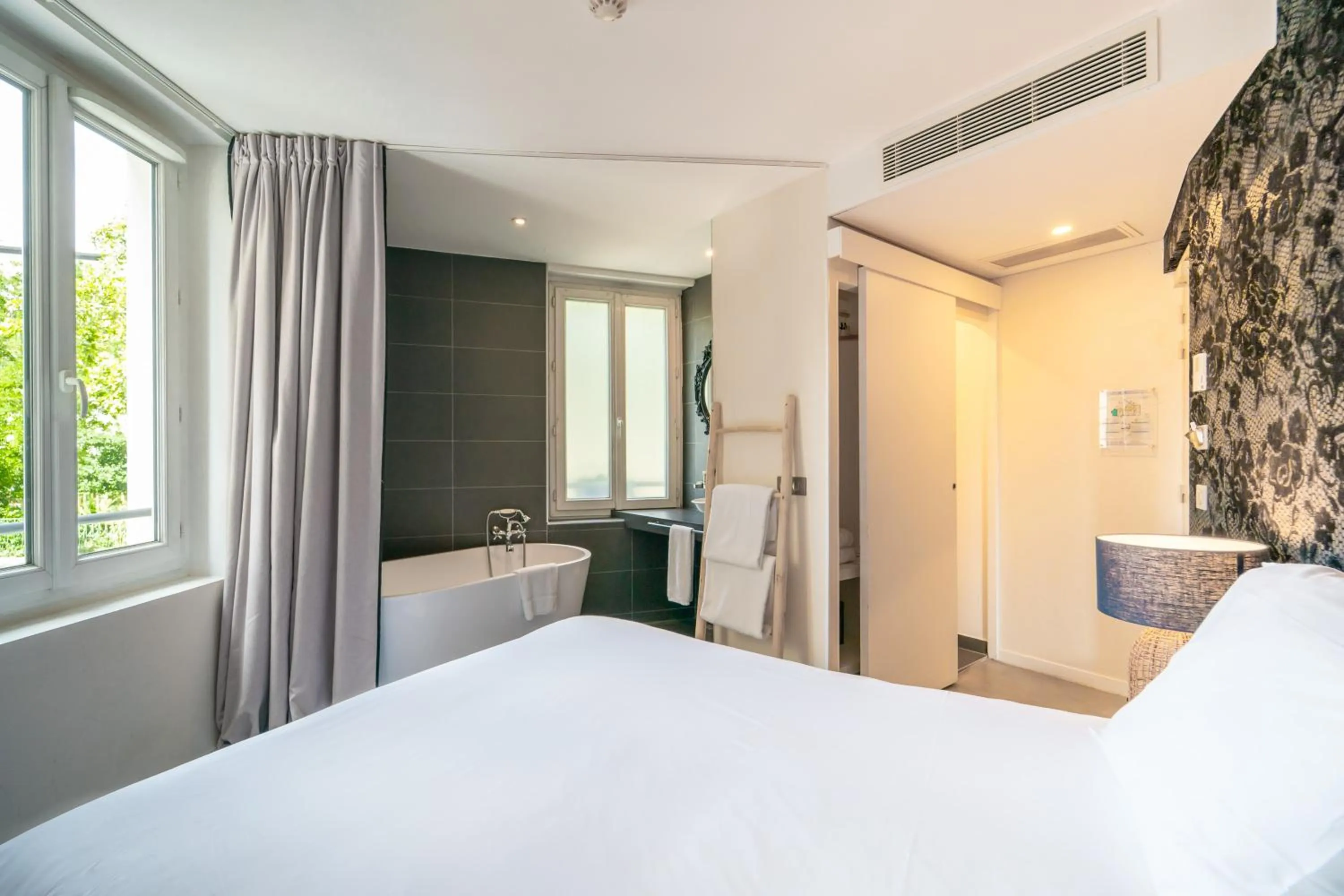 Bedroom, Bed in La Finca Hôtel & Spa