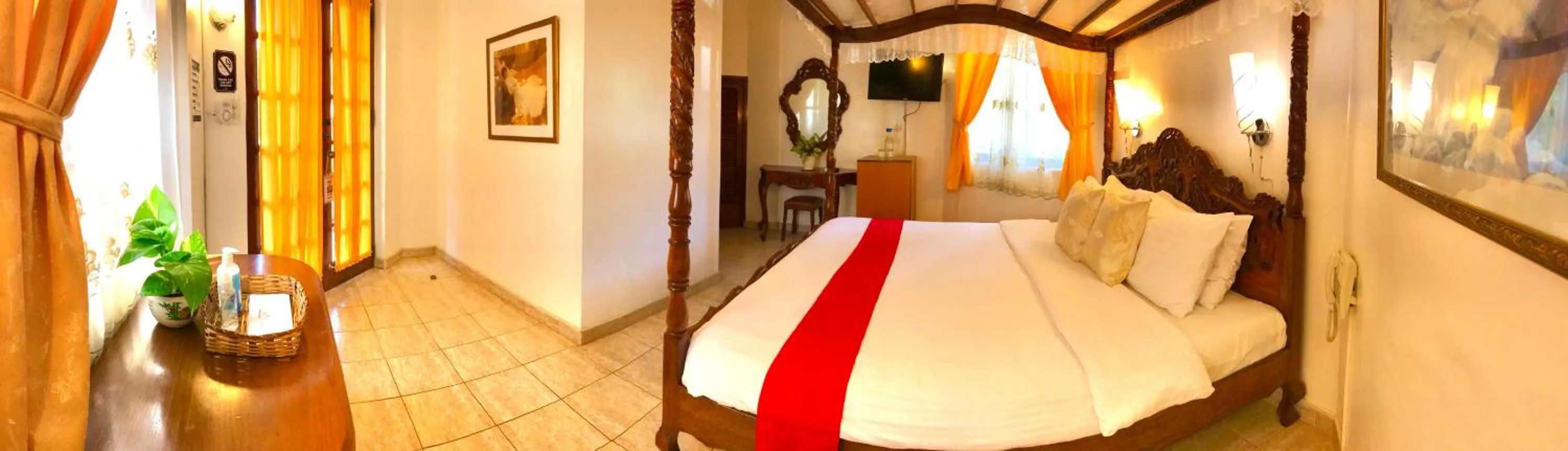 Bedroom, Bed in Dolce Vita Hotel