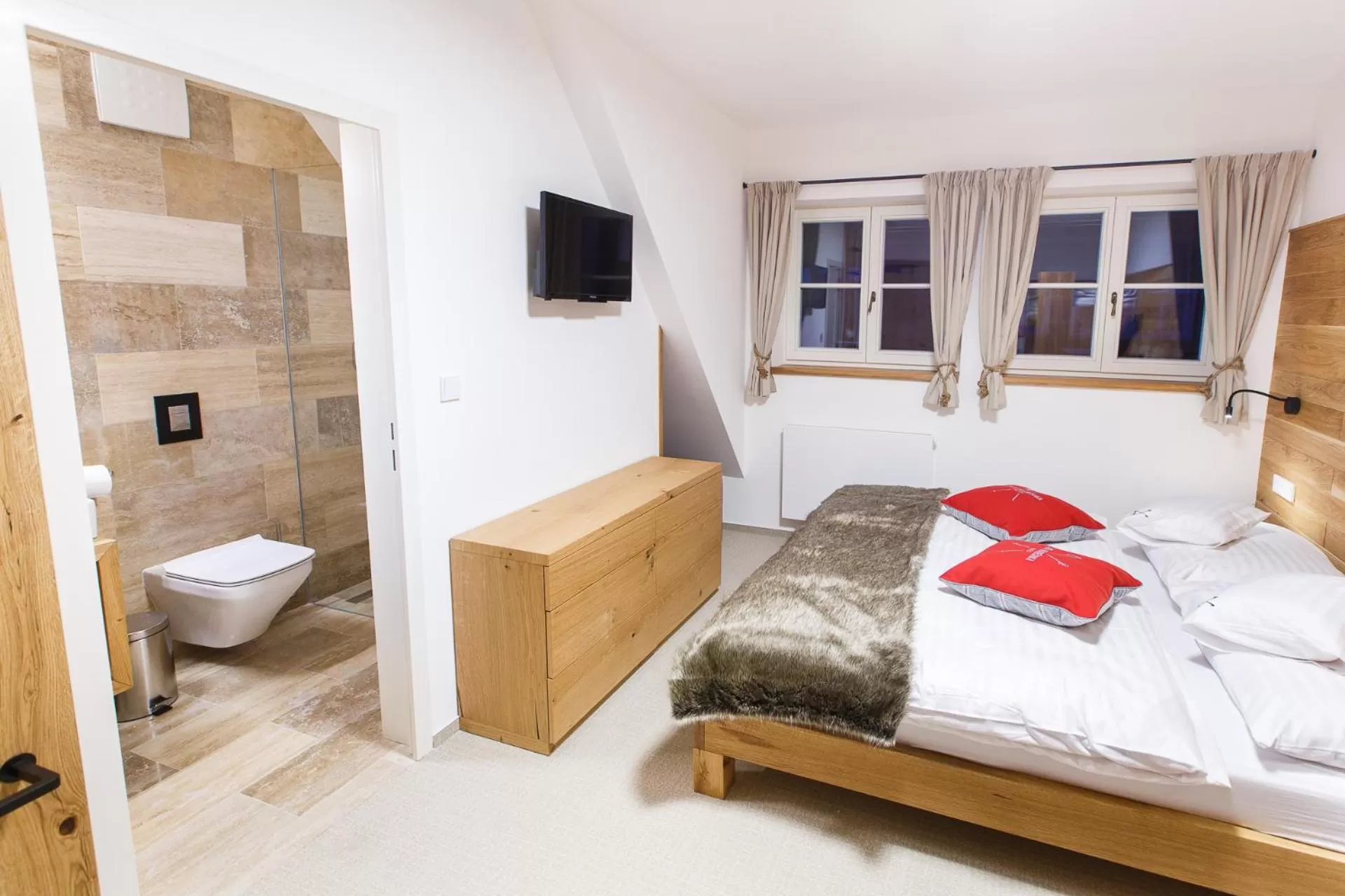 Bedroom, Bed in Chata Hradečanka