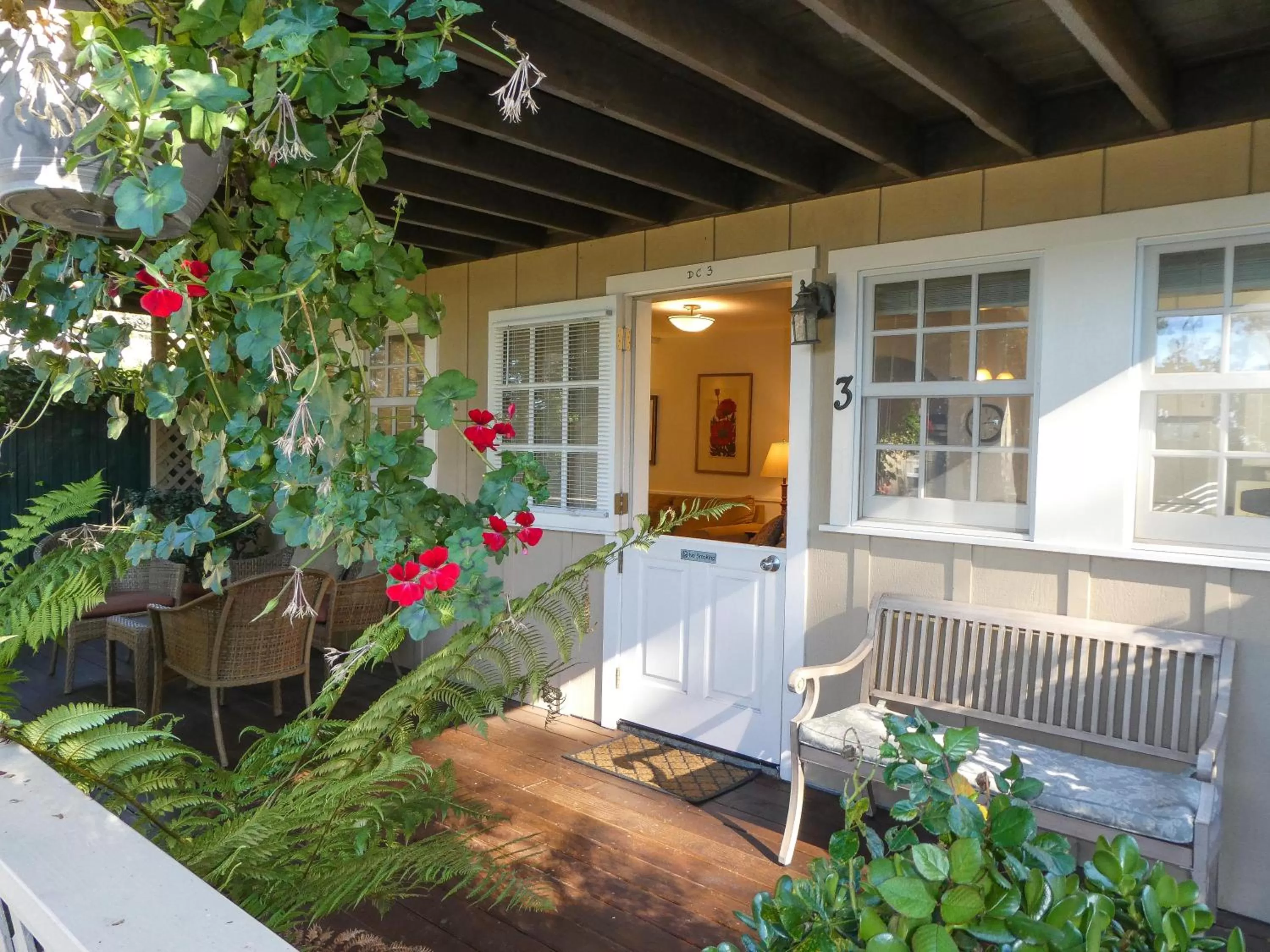 Dolores Cottage III, Private Rental with Kitchen in Carmel Fireplace Inn