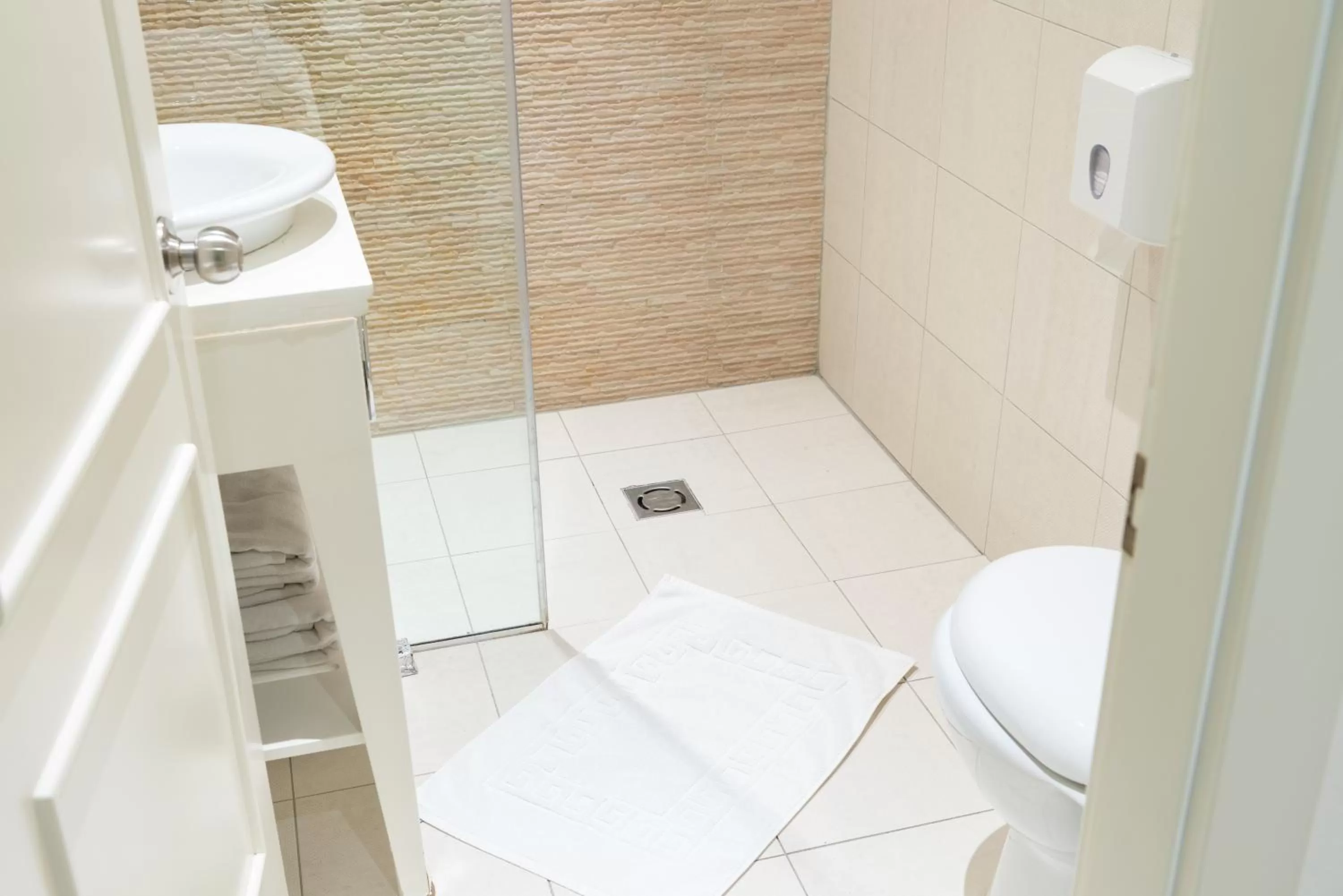 Bathroom in Artistic Tirana Blloku