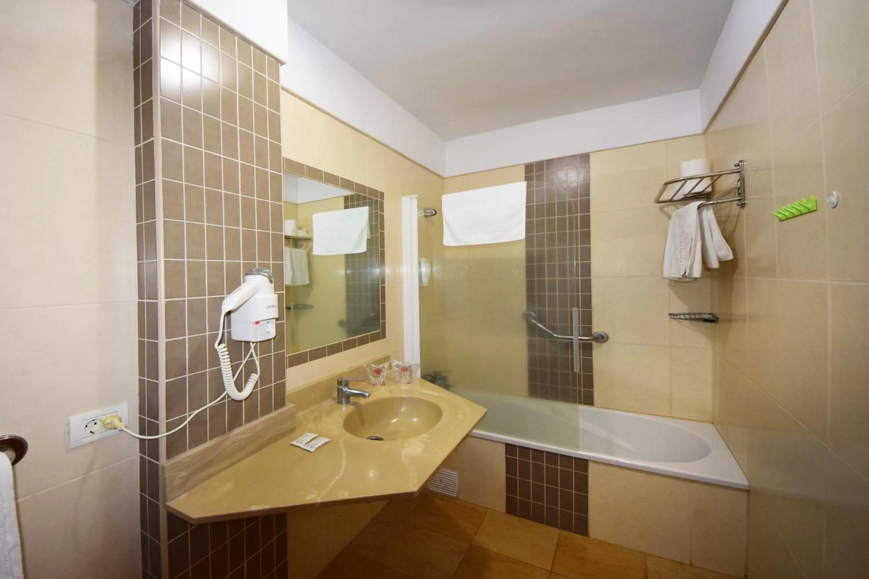 Bathroom in Skyview Hotel Tenerife