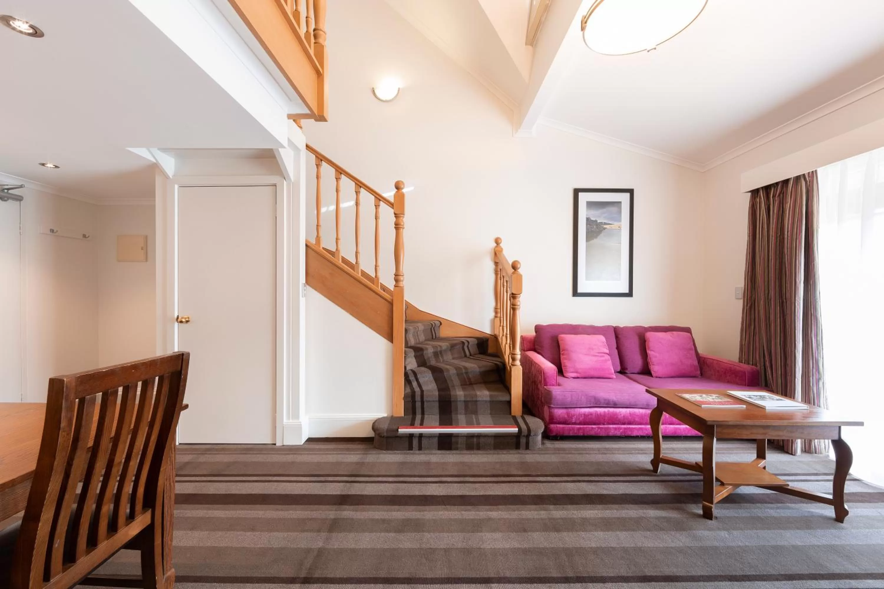 Living room in Mercure Canberra