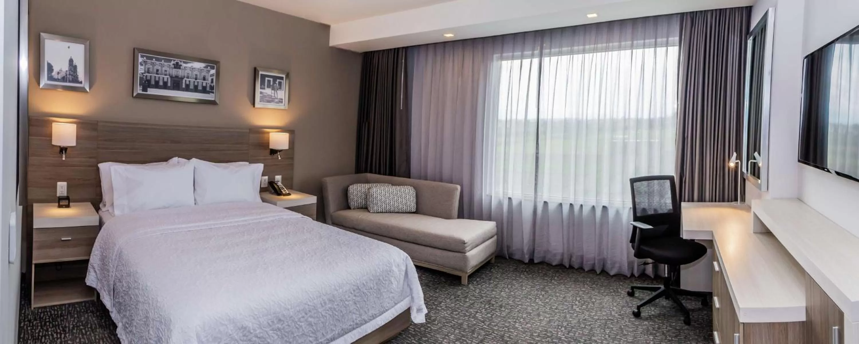 Queen Suite - Non-Smoking in Hampton Inn & Suites By Hilton Puebla