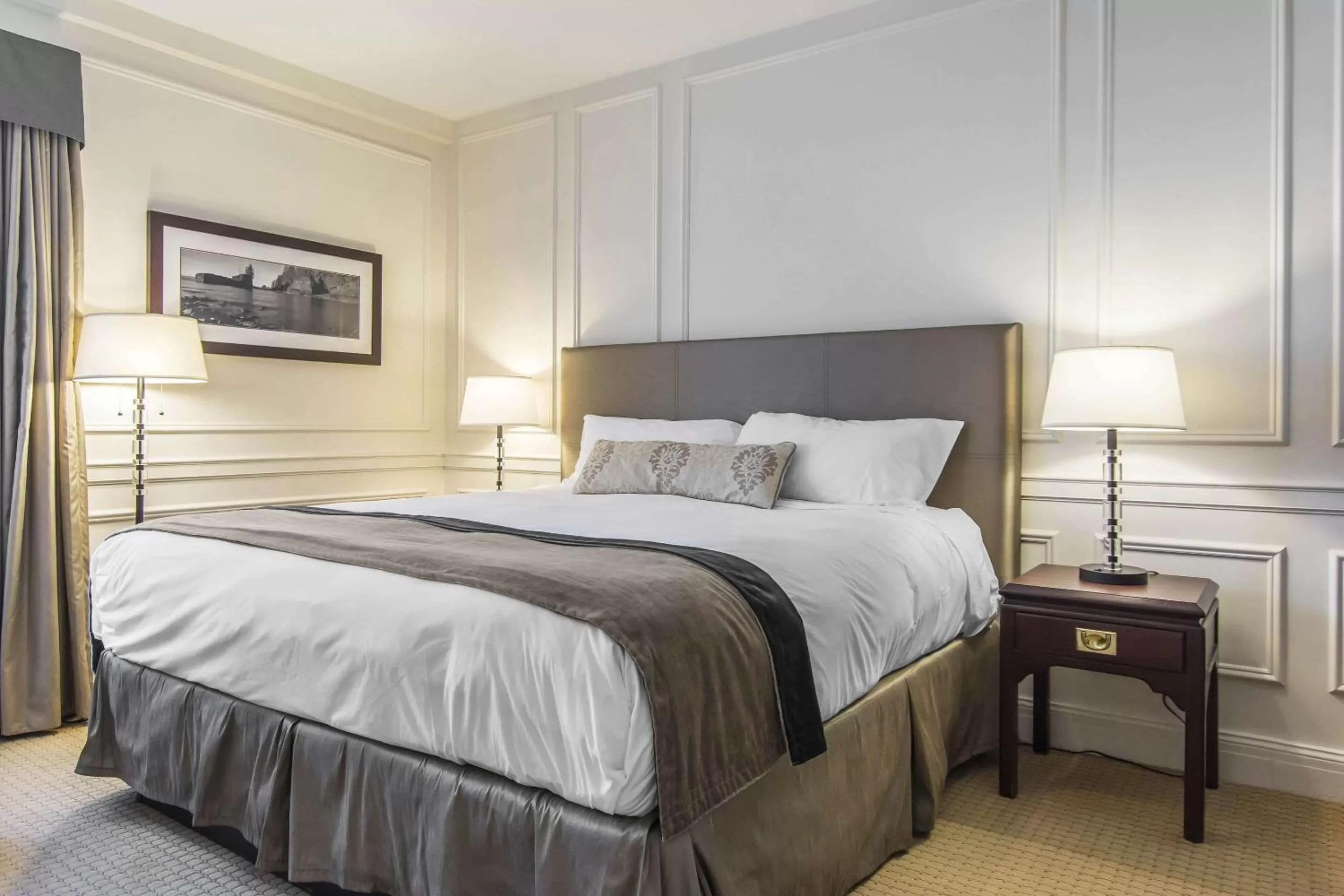 Photo of the whole room, Bed in Digby Pines Golf Resort and Spa