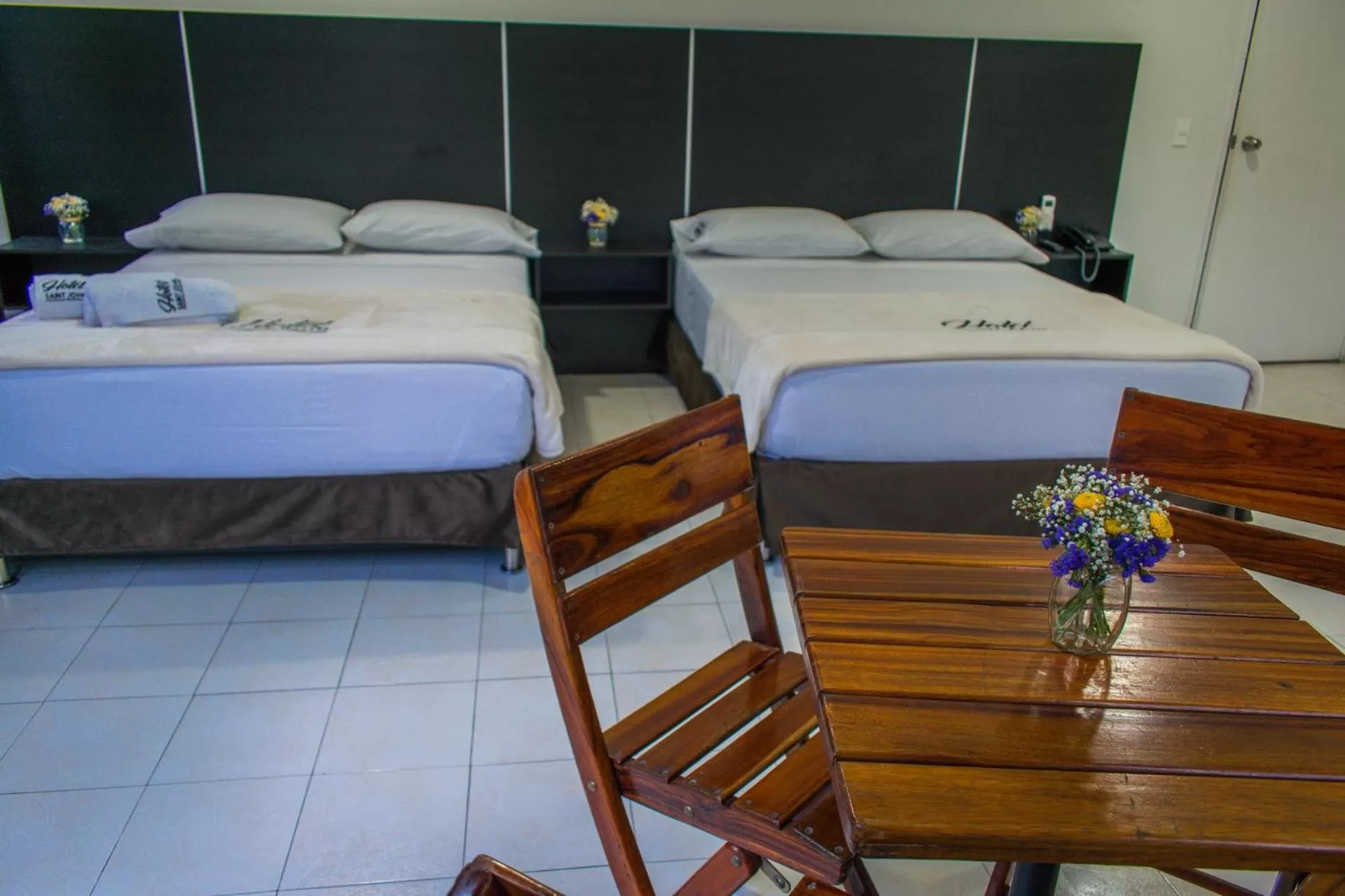 Photo of the whole room in Hotel Saint John