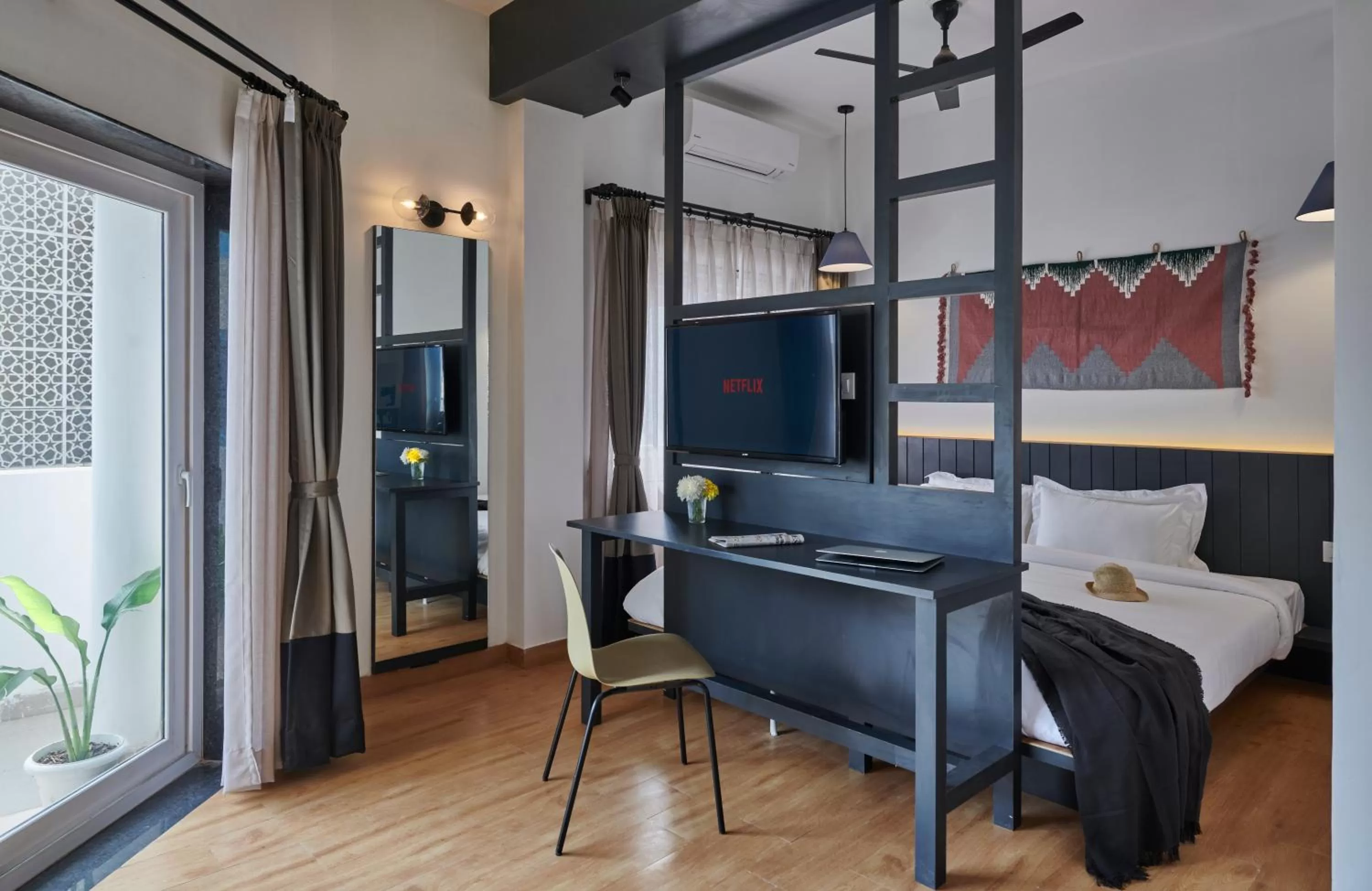 TV and multimedia, Bed in Poshtel VNS