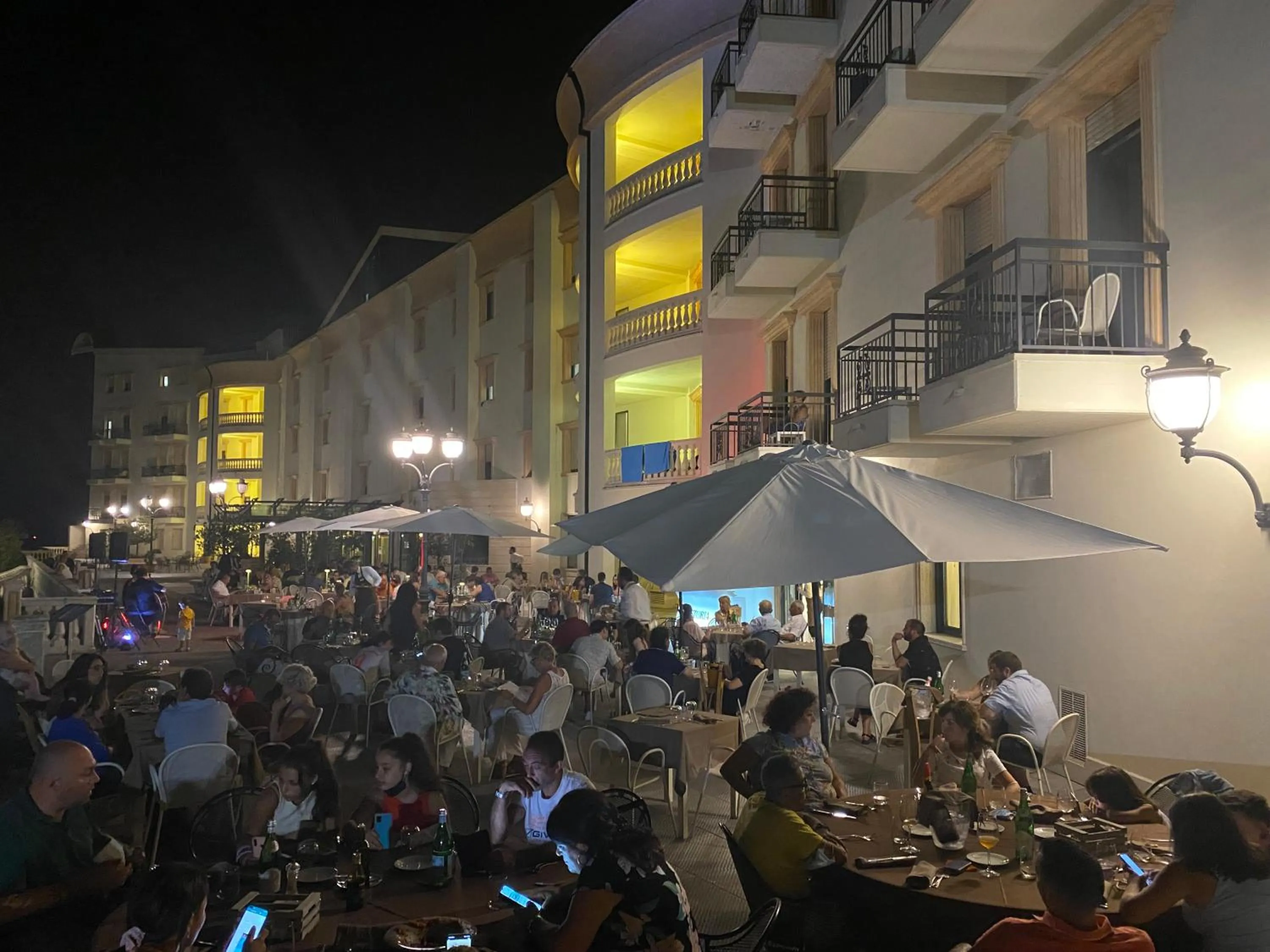 Restaurant/places to eat in Gran Paradiso Hotel Spa